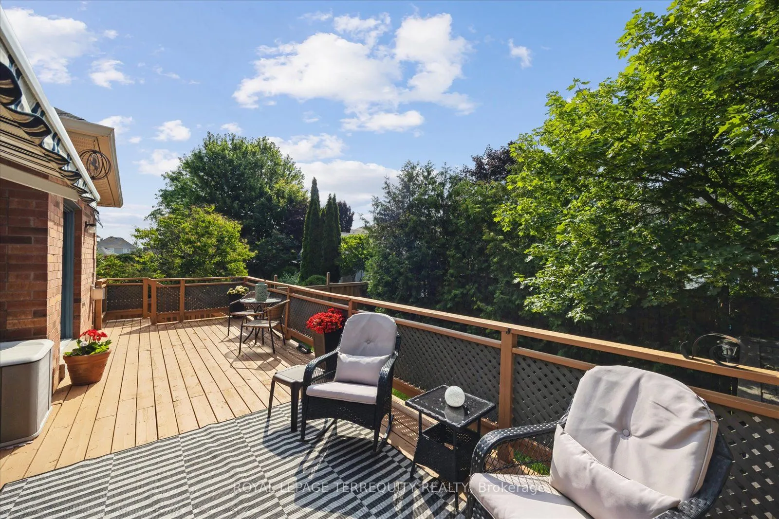 15 Waring Avenue