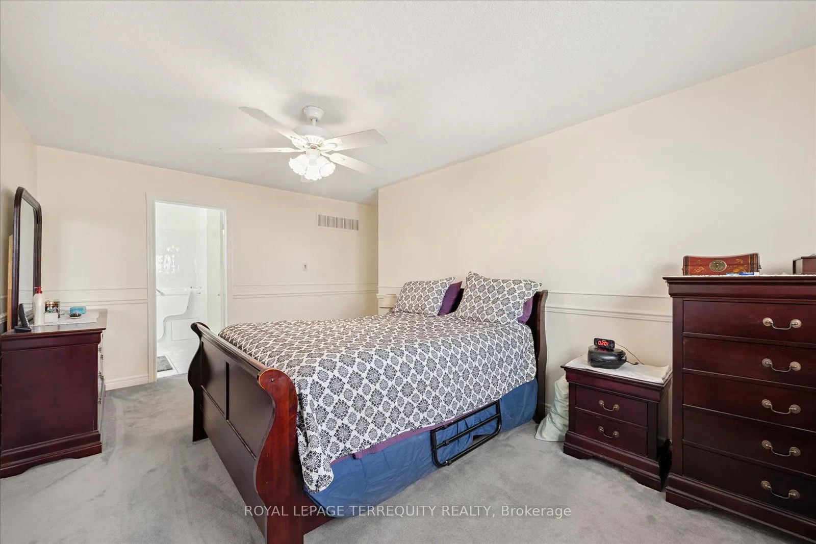 15 Waring Avenue