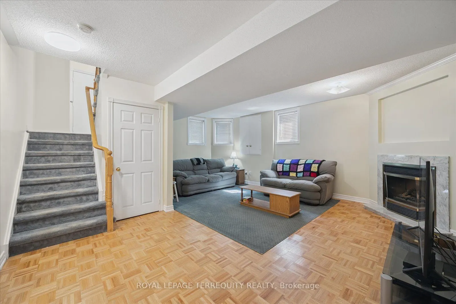 15 Waring Avenue