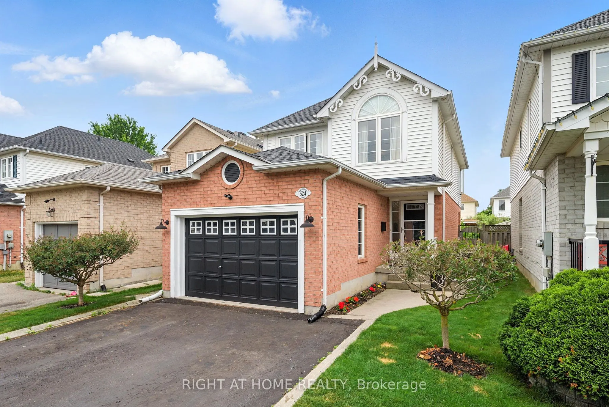524 Hartgrove Lane