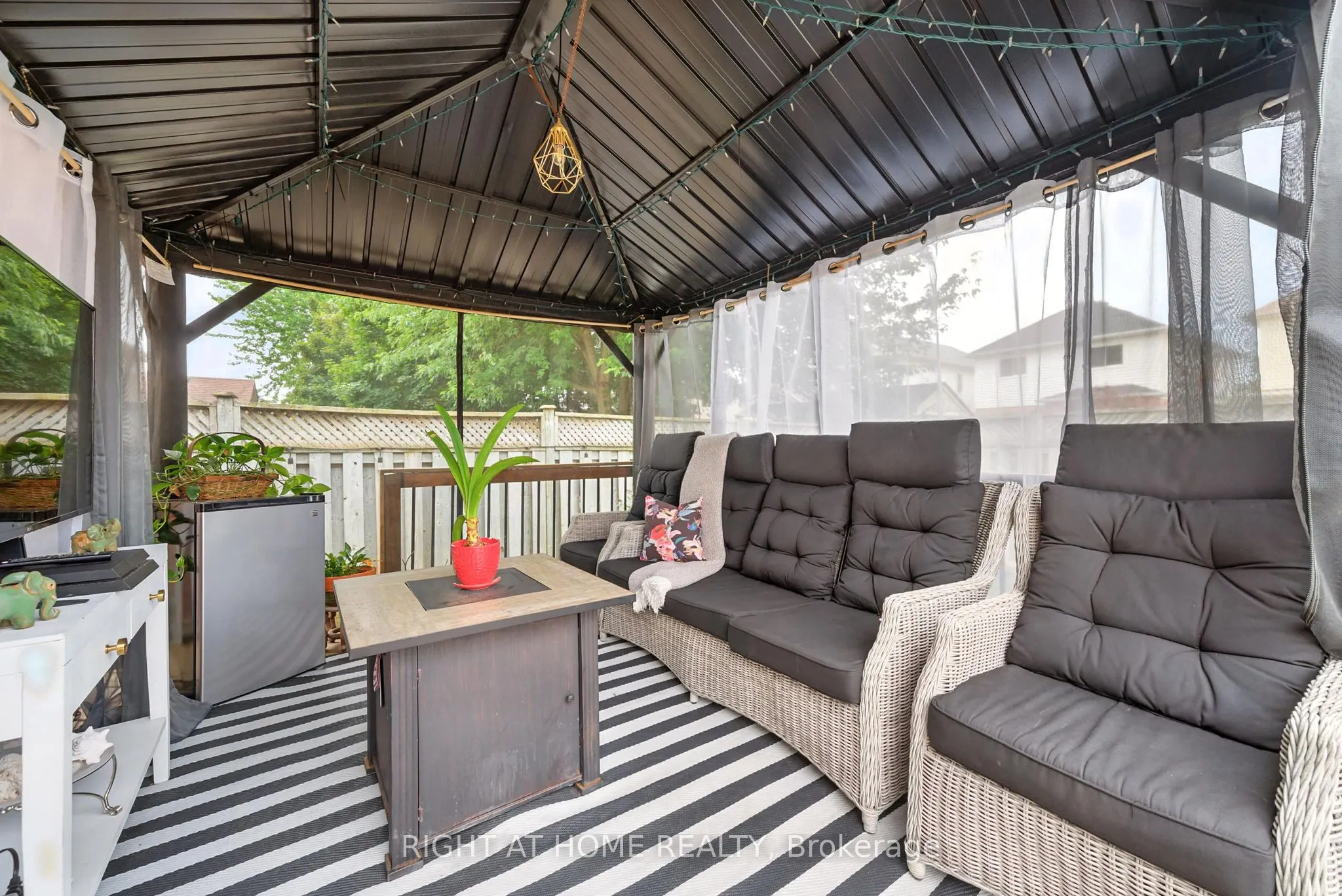 524 Hartgrove Lane