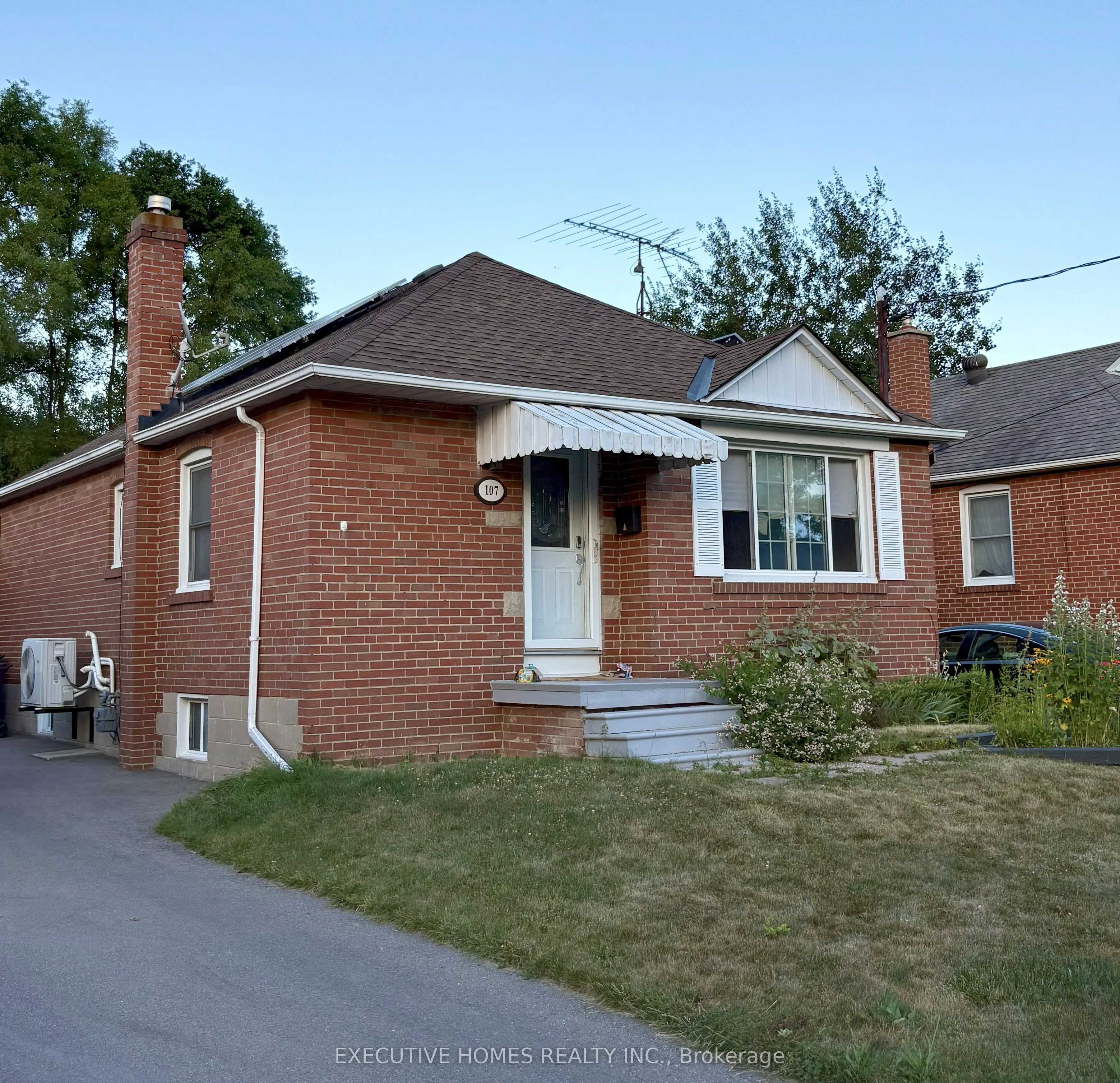 107 Ellington (Main) Drive