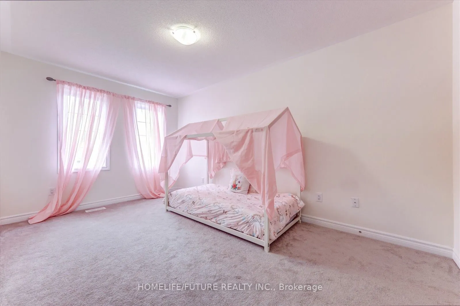 15 Elmhurst Street