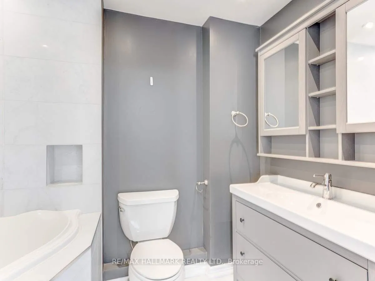 100 Mornelle Court, #1060