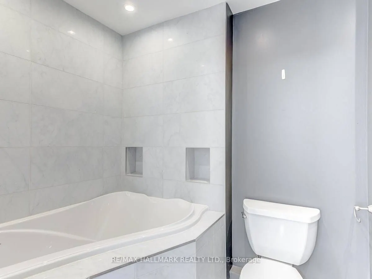 100 Mornelle Court, #1060