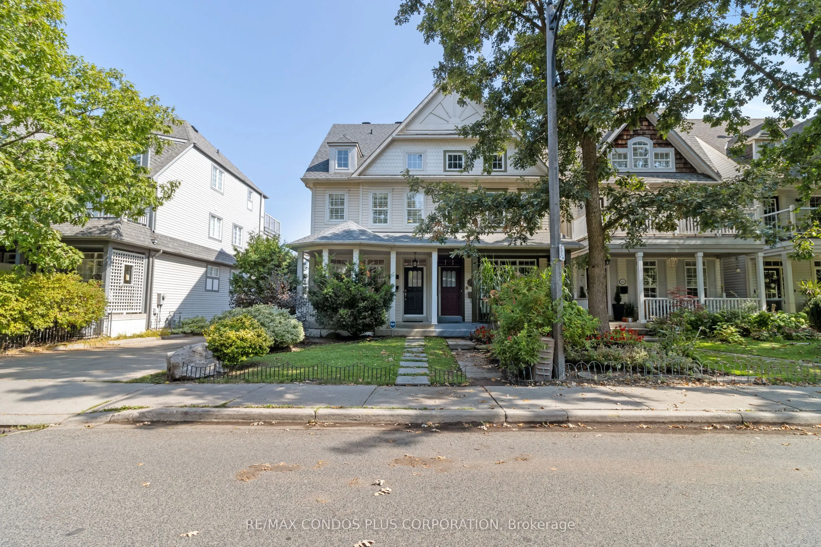 127 Boardwalk Drive