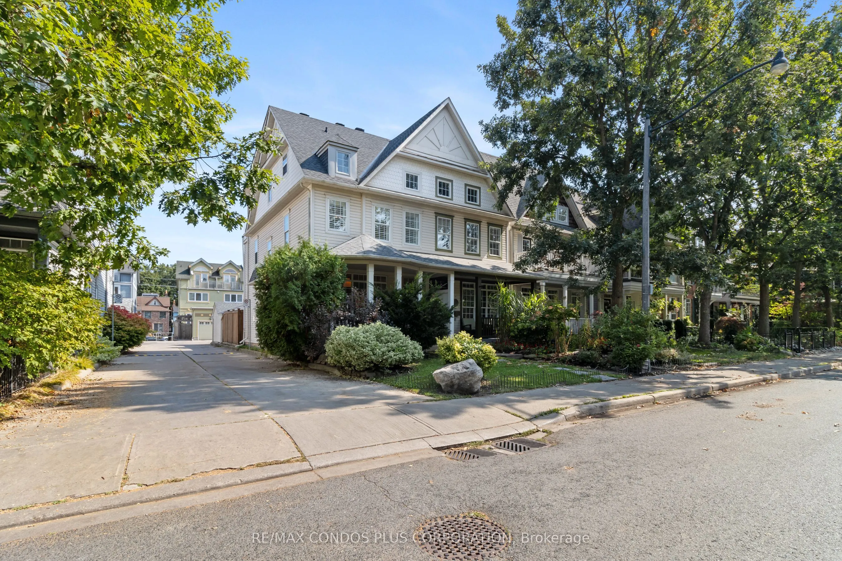 127 Boardwalk Drive