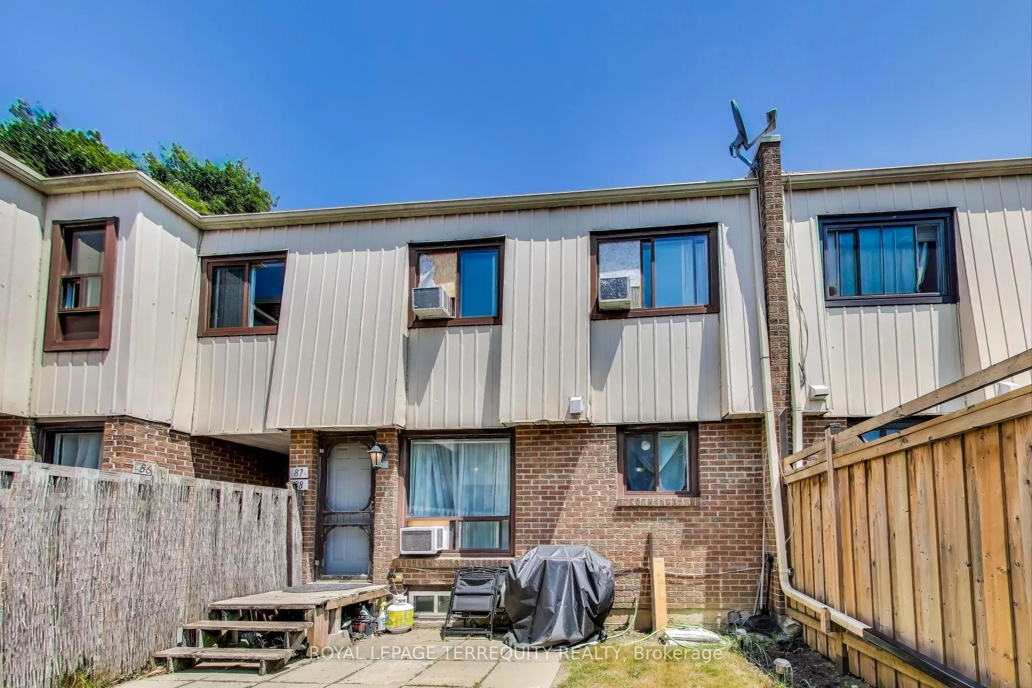 1100 Oxford Street, #88
