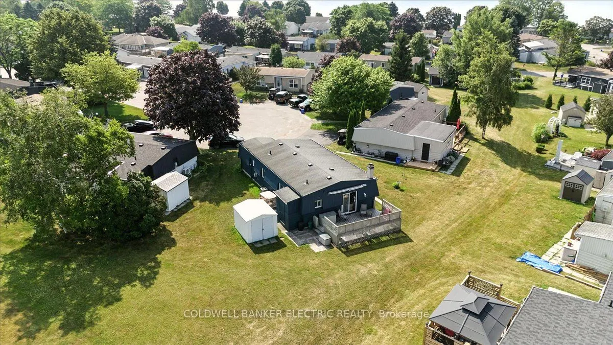 18 Loyalist Court