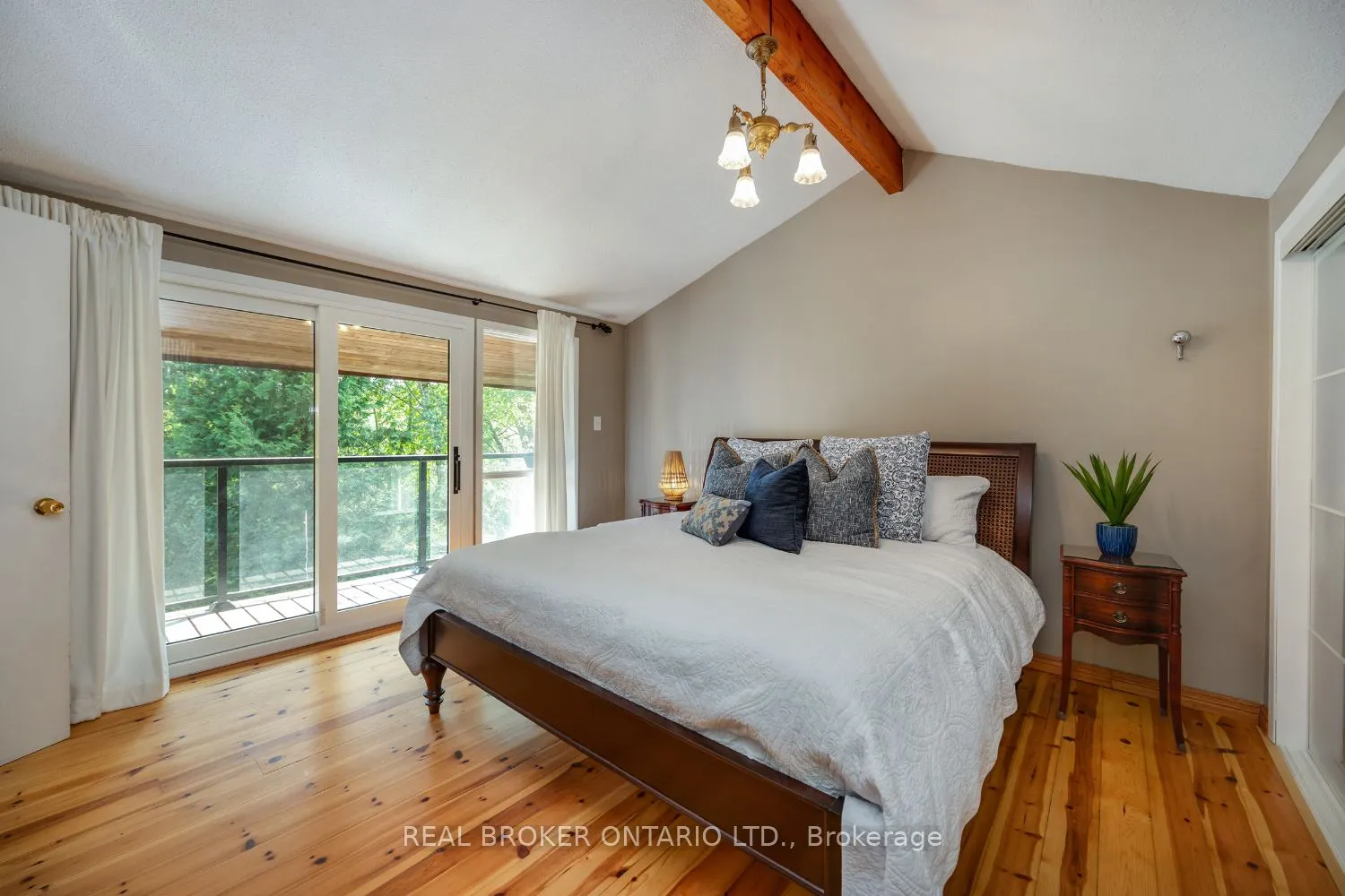 4204 Concession Road 8