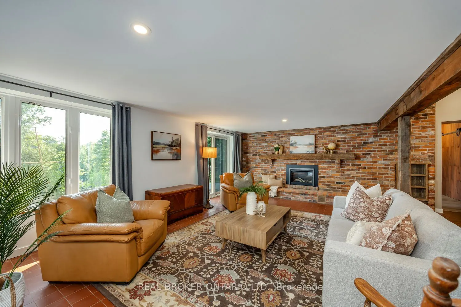 4204 Concession Road 8