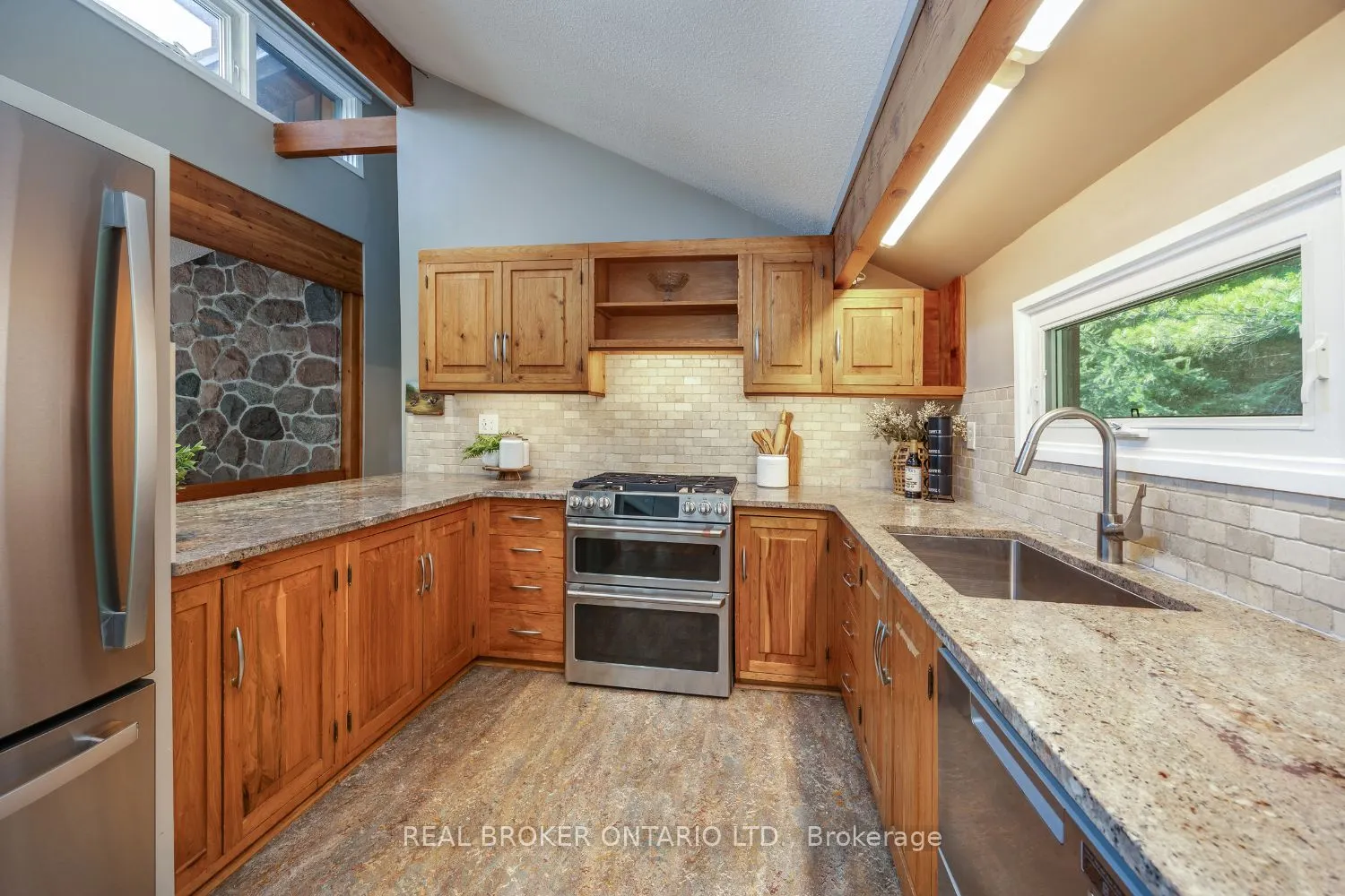 4204 Concession Road 8