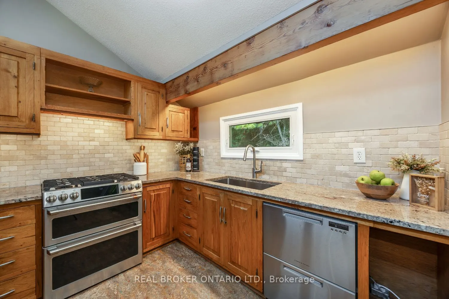 4204 Concession Road 8