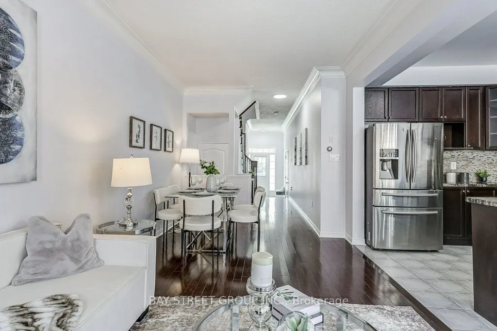 8 Edhouse Avenue