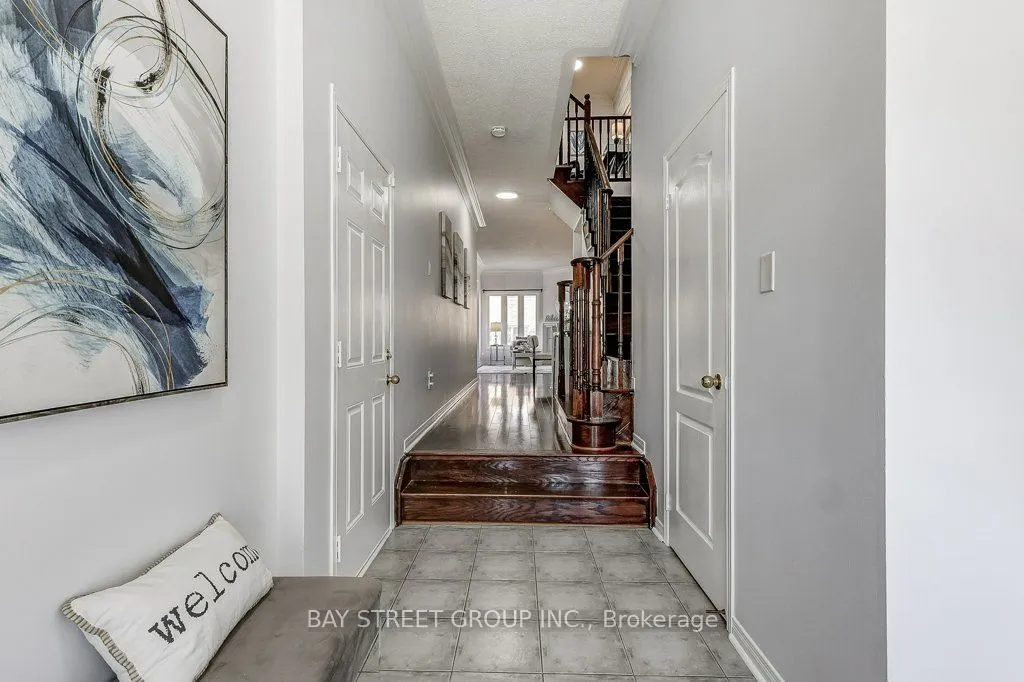 8 Edhouse Avenue