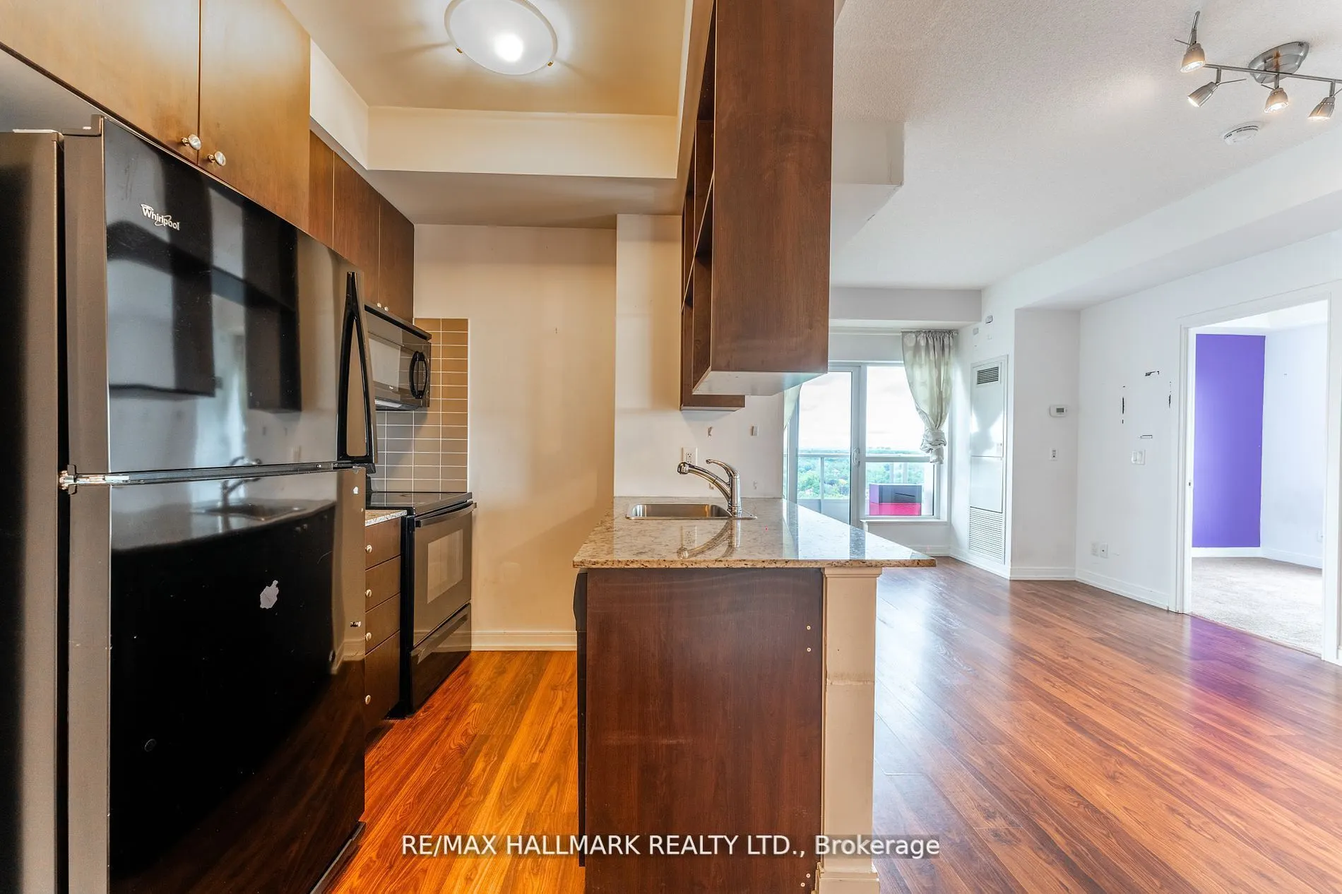 181 Village Green Square #2220