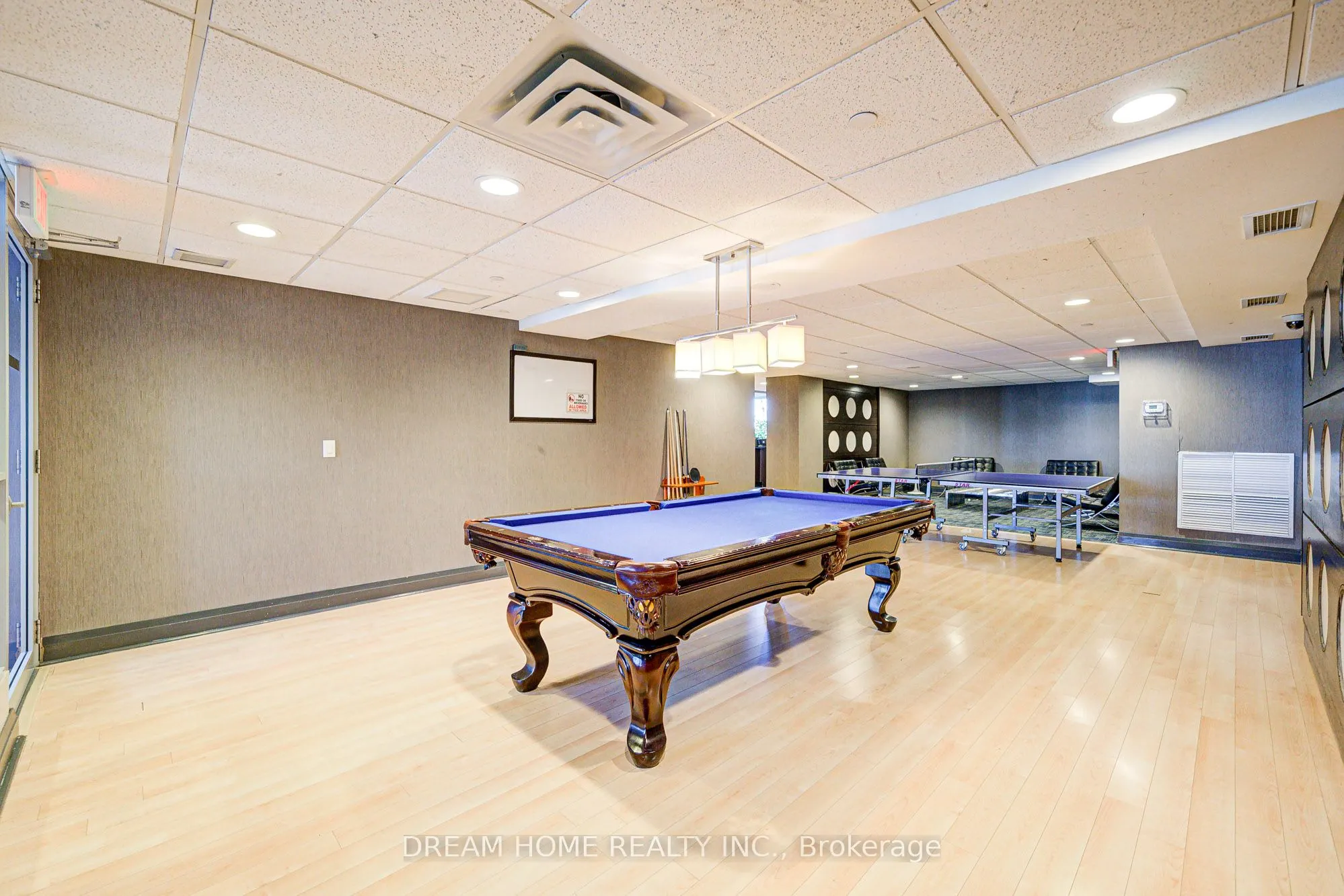 1 Town Centre Court, #11