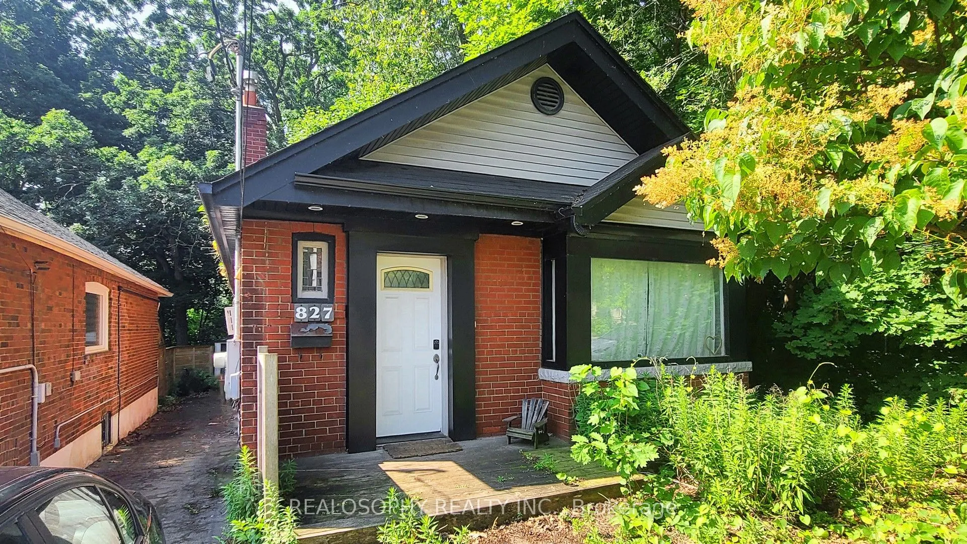 827 Kingston Road, #Lower