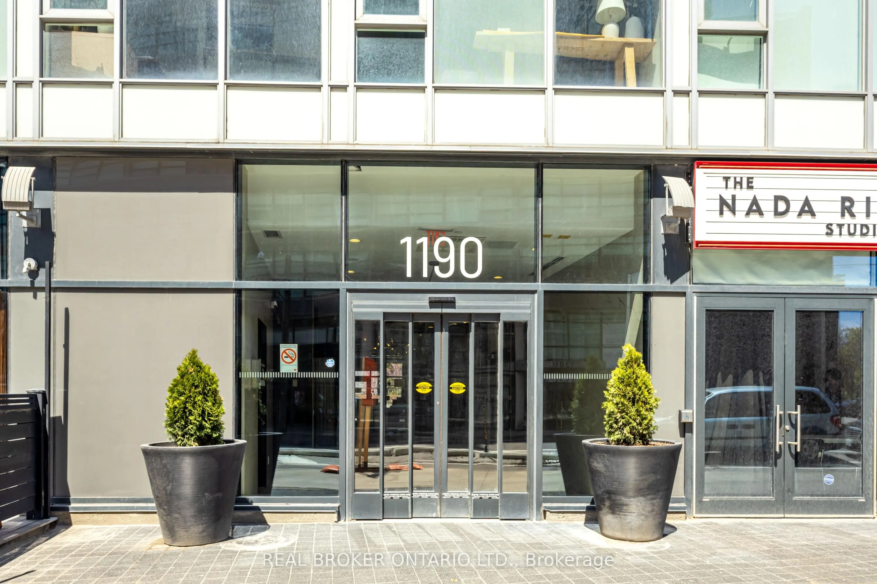 1190 Dundas Street E, #318