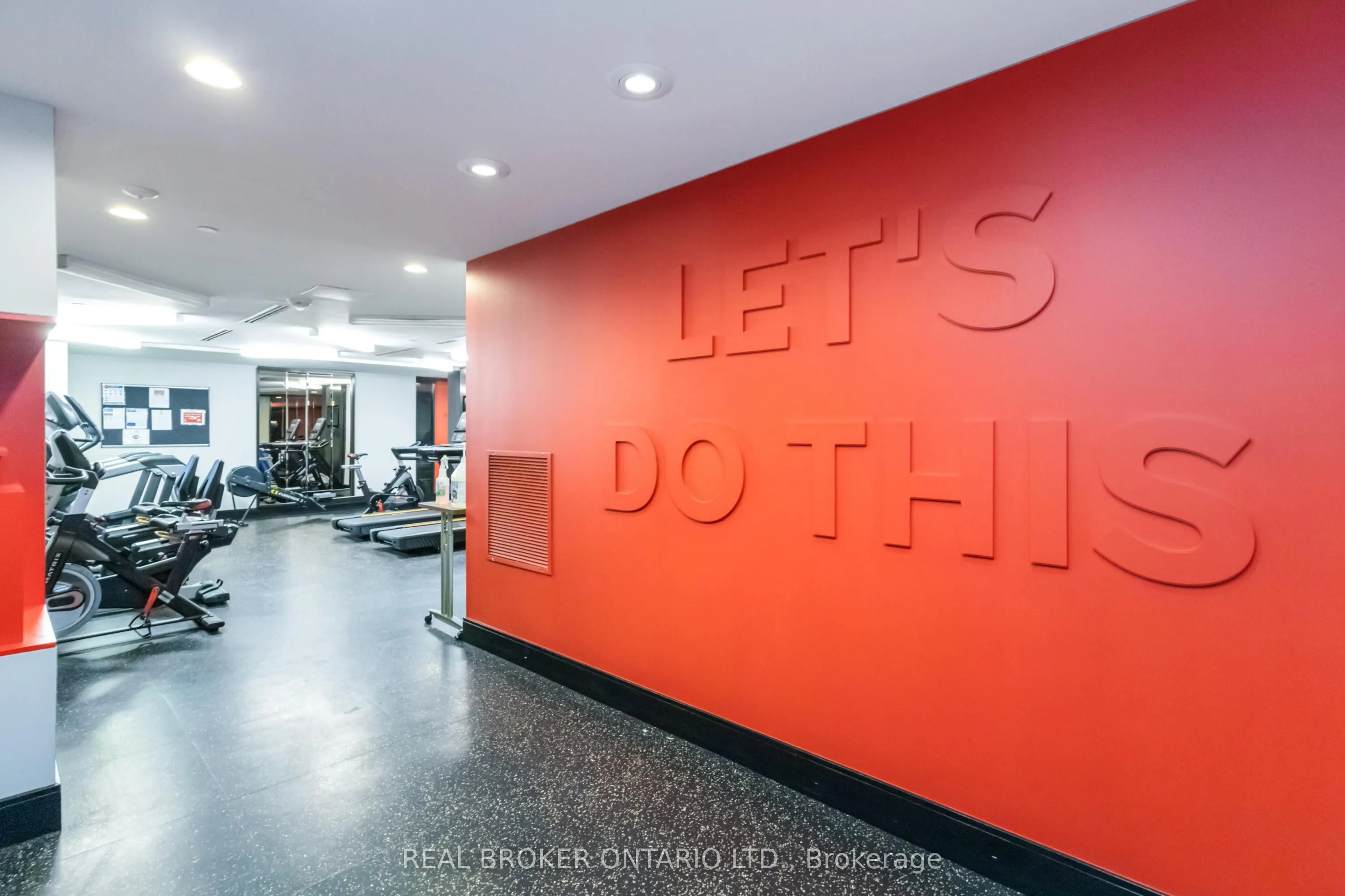 1190 Dundas Street E, #318