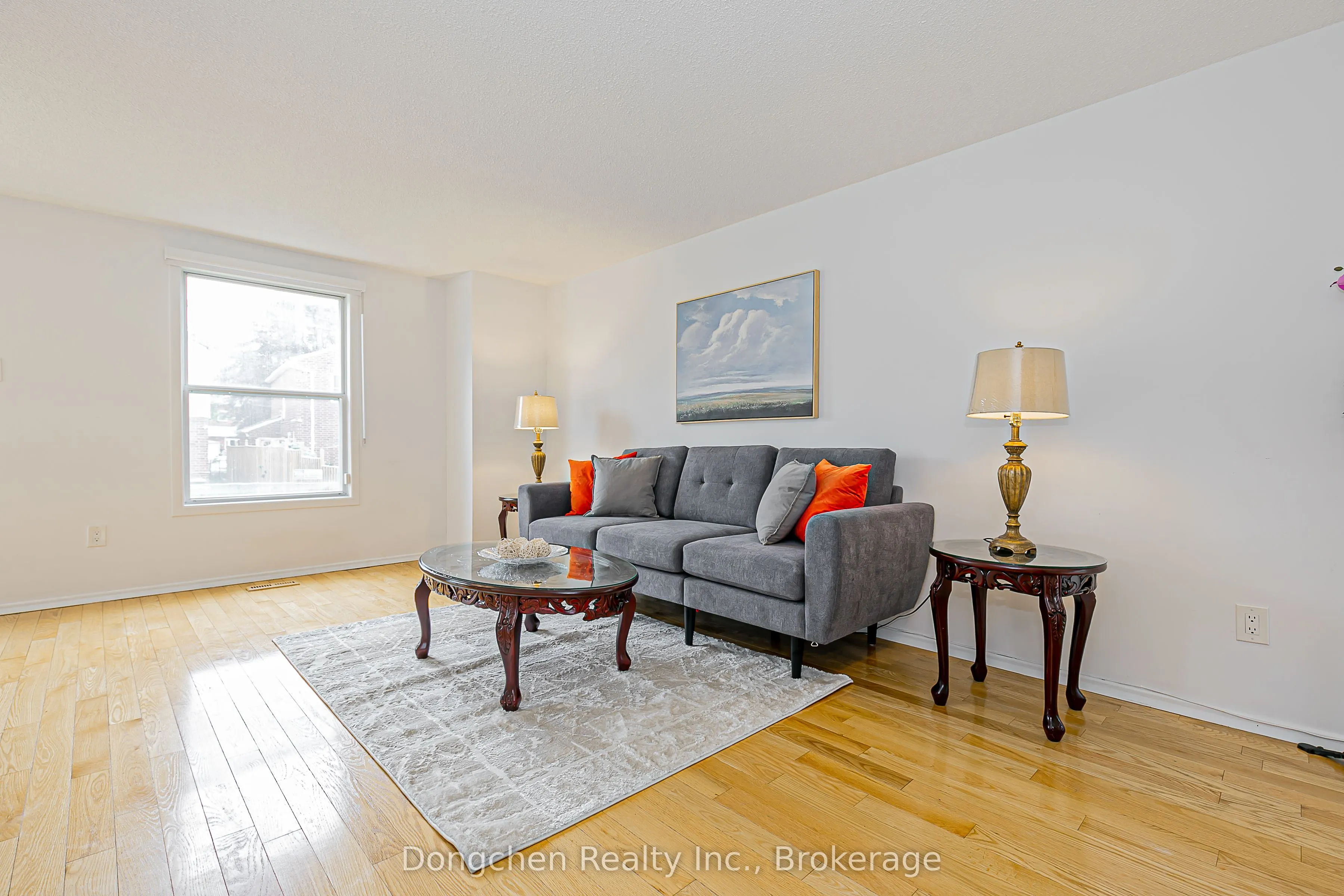 94 Mossbrook Crescent