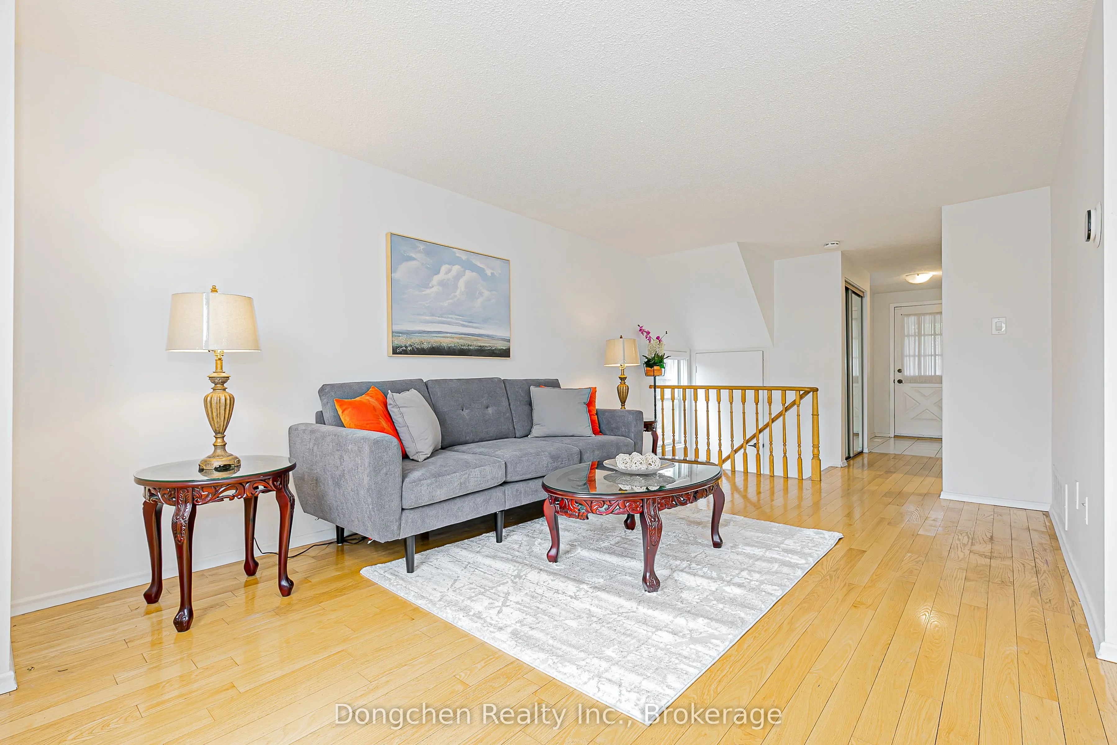 94 Mossbrook Crescent