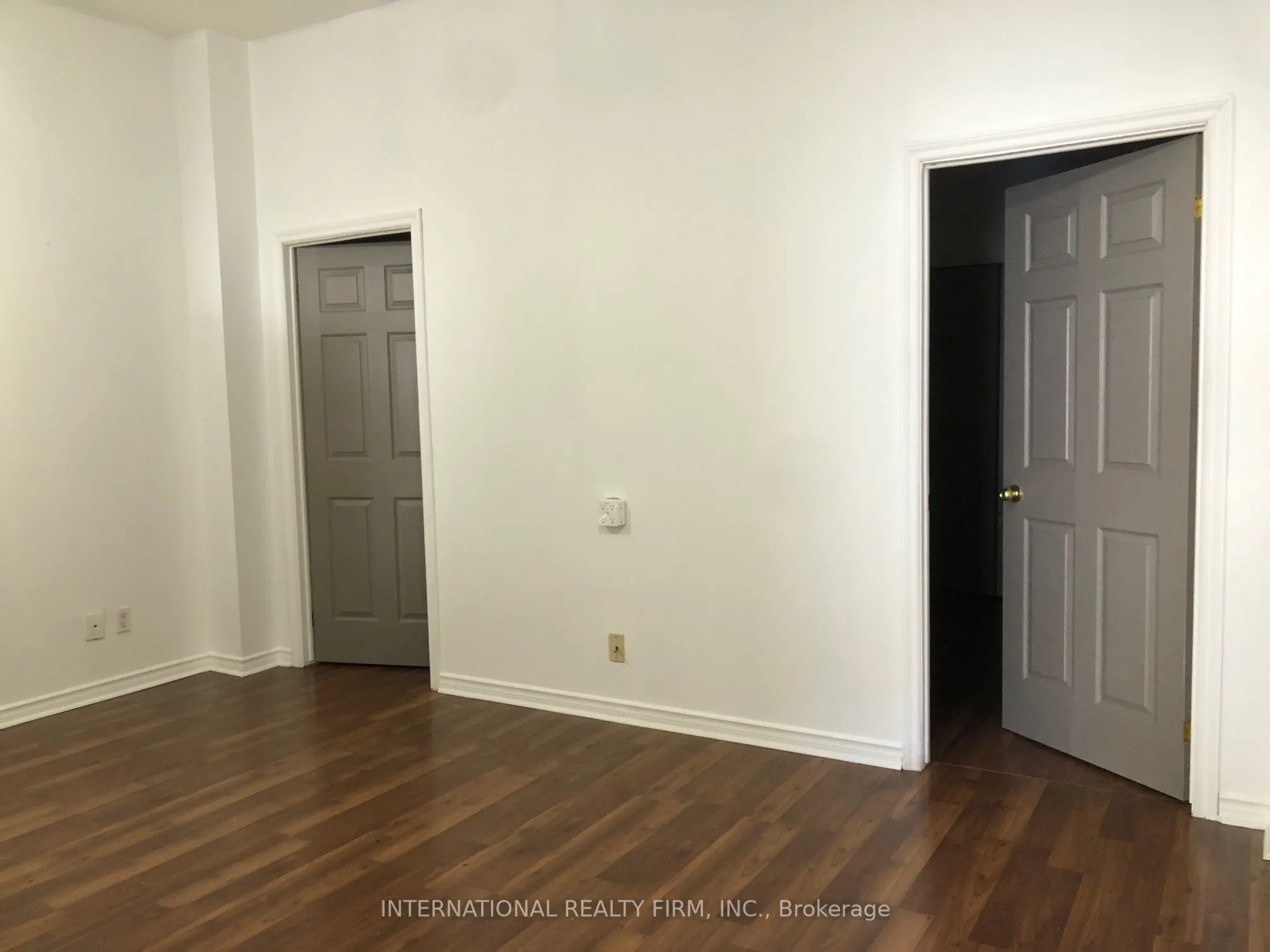 1272 Danforth Avenue, #Main