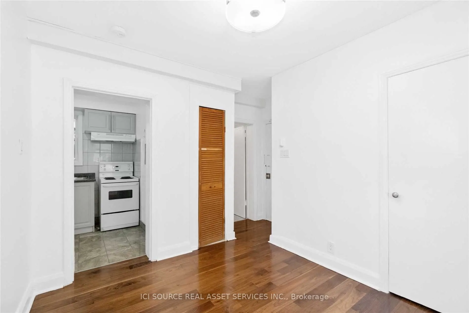 110 Eastwood Road, #1