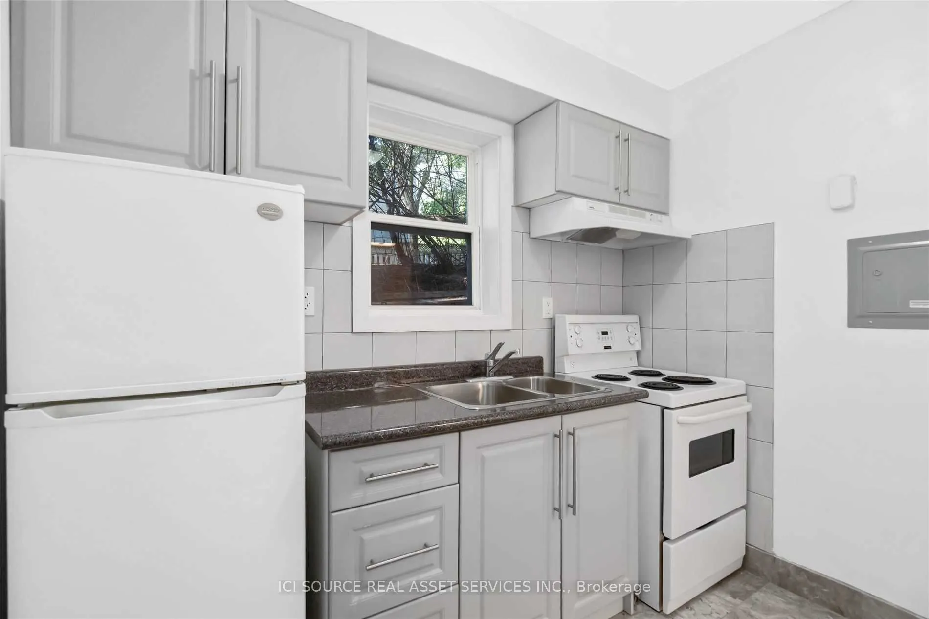 110 Eastwood Road, #1