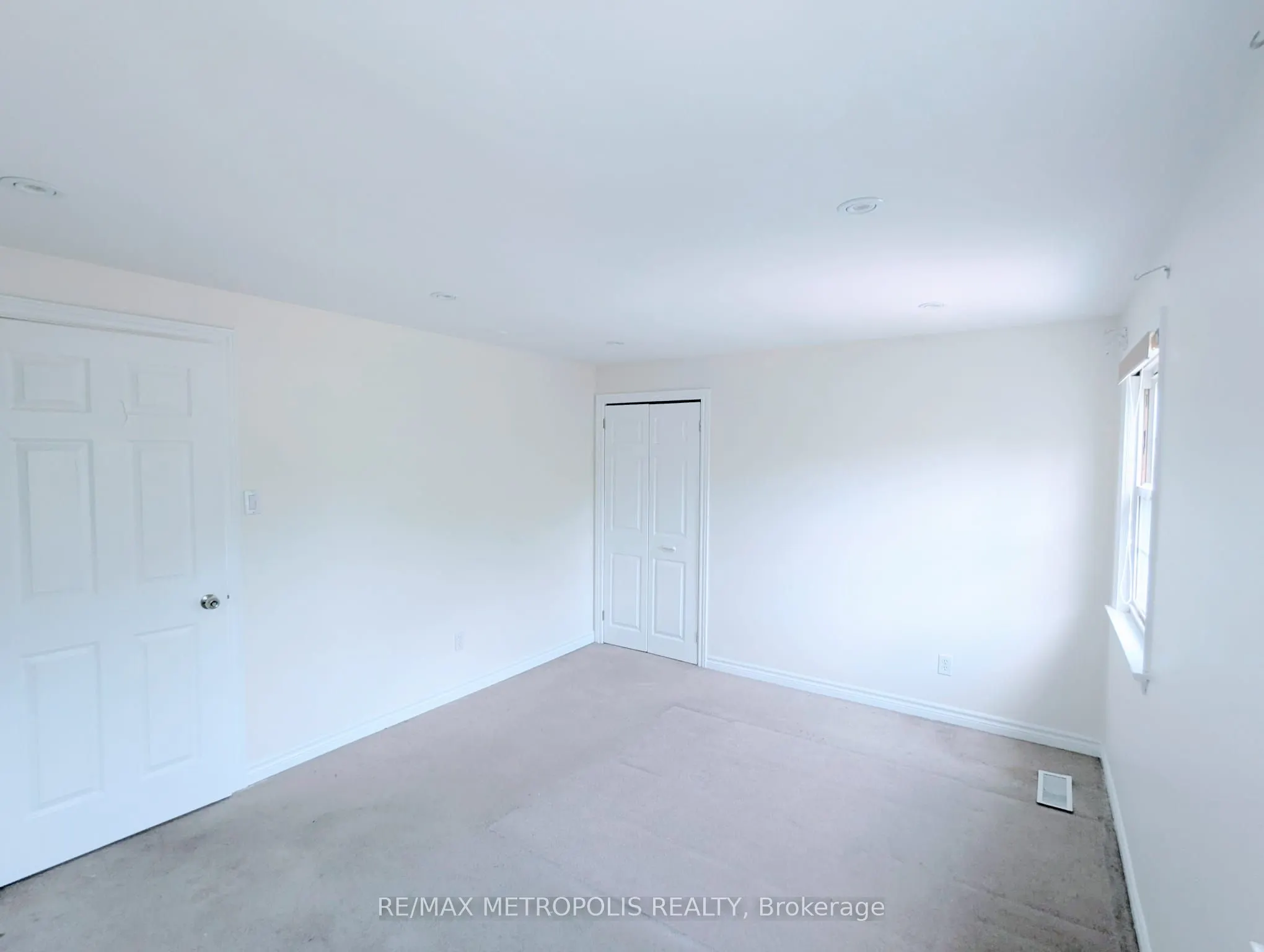 276 Sylvan Avenue, #Main