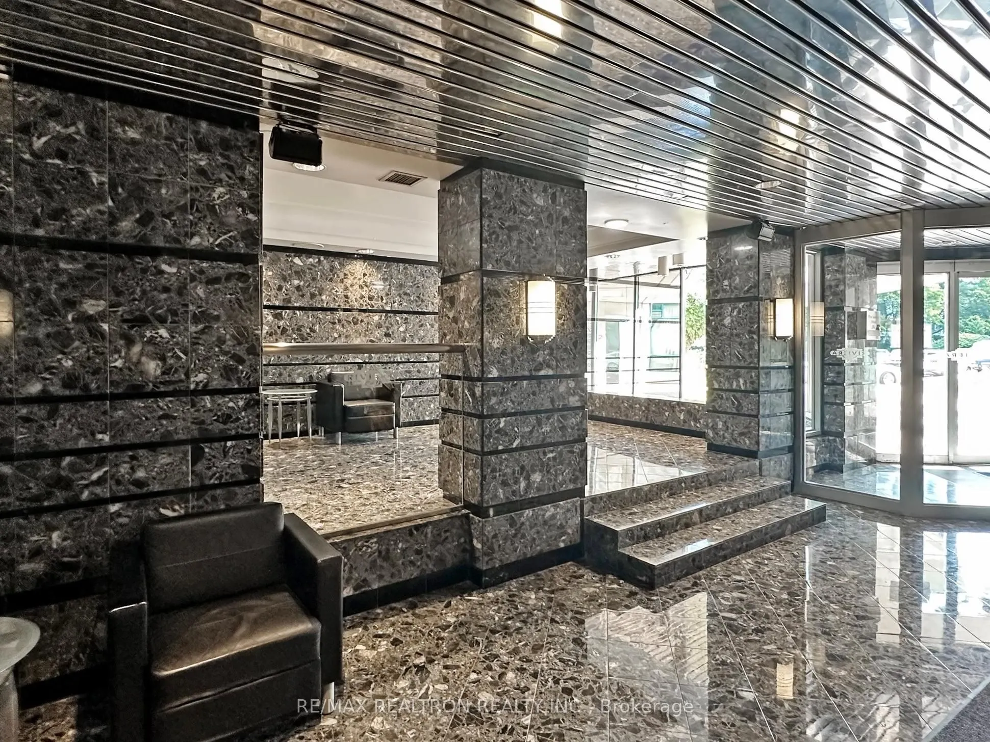 4725 Sheppard Avenue E, #1802