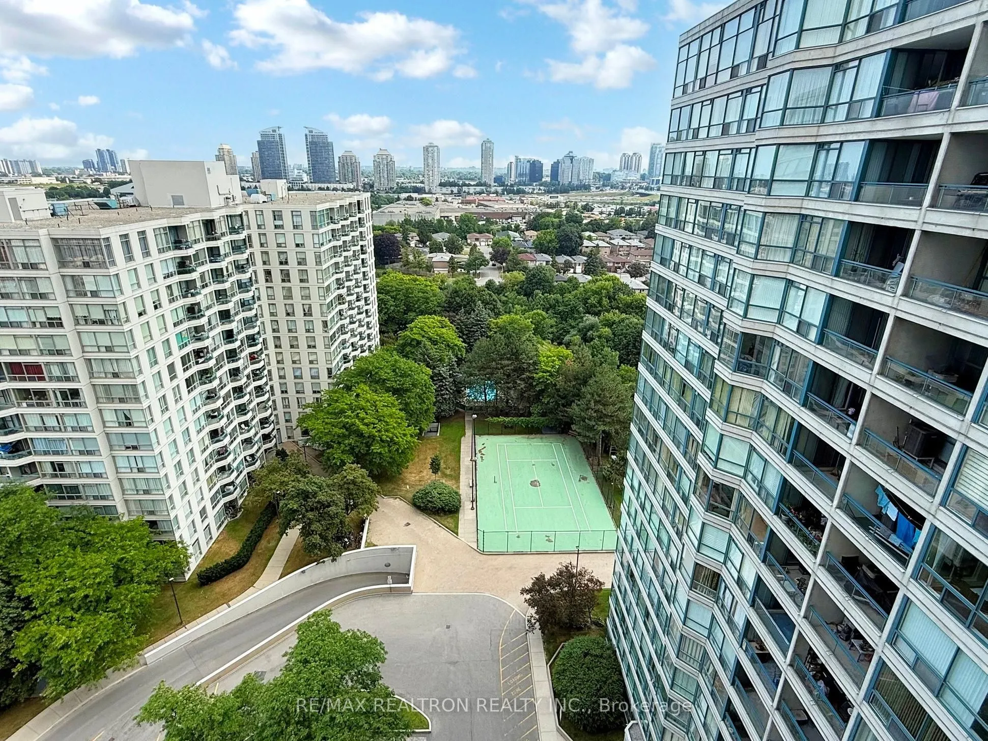 4725 Sheppard Avenue E, #1802