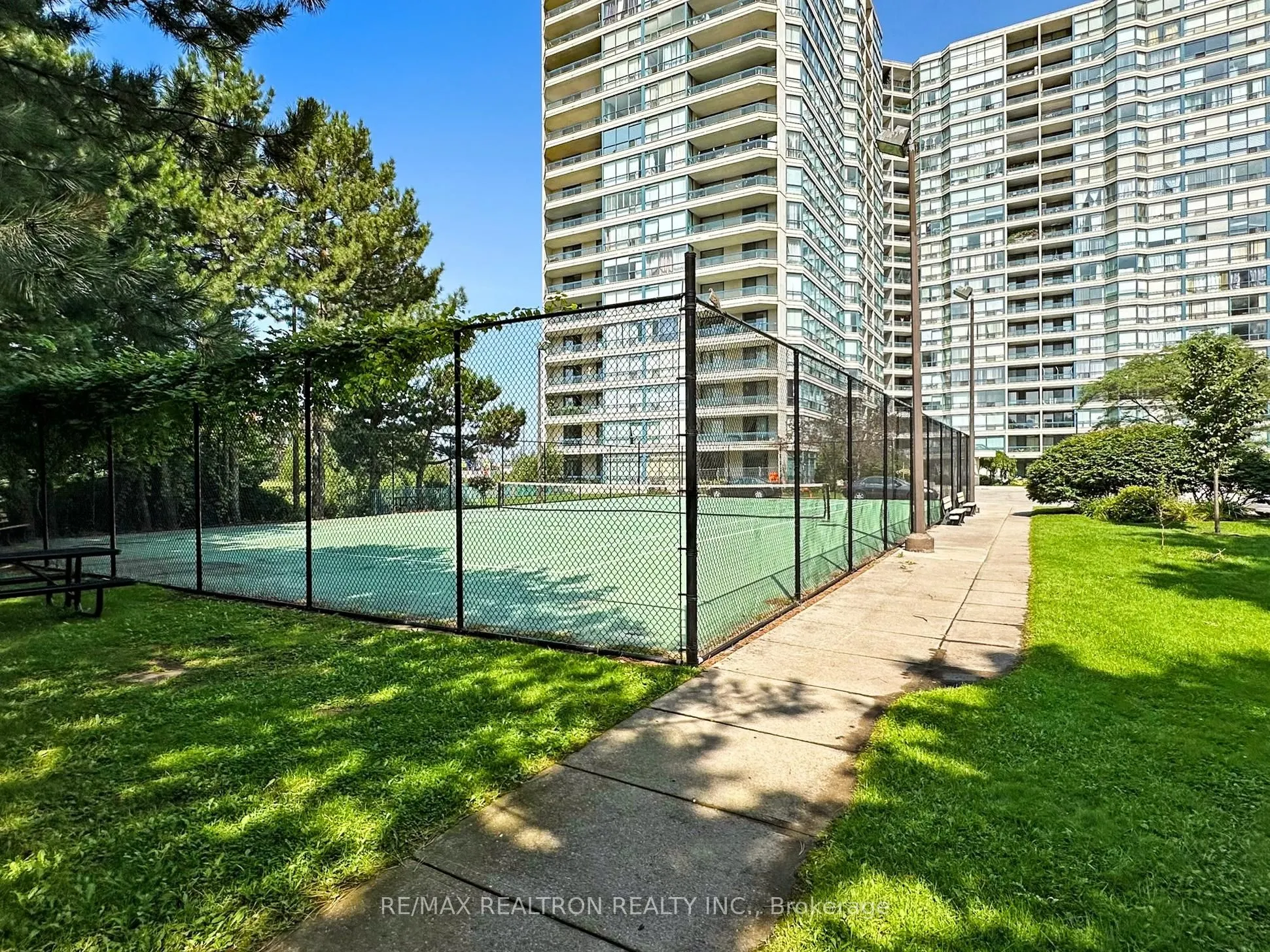 4725 Sheppard Avenue E, #1802