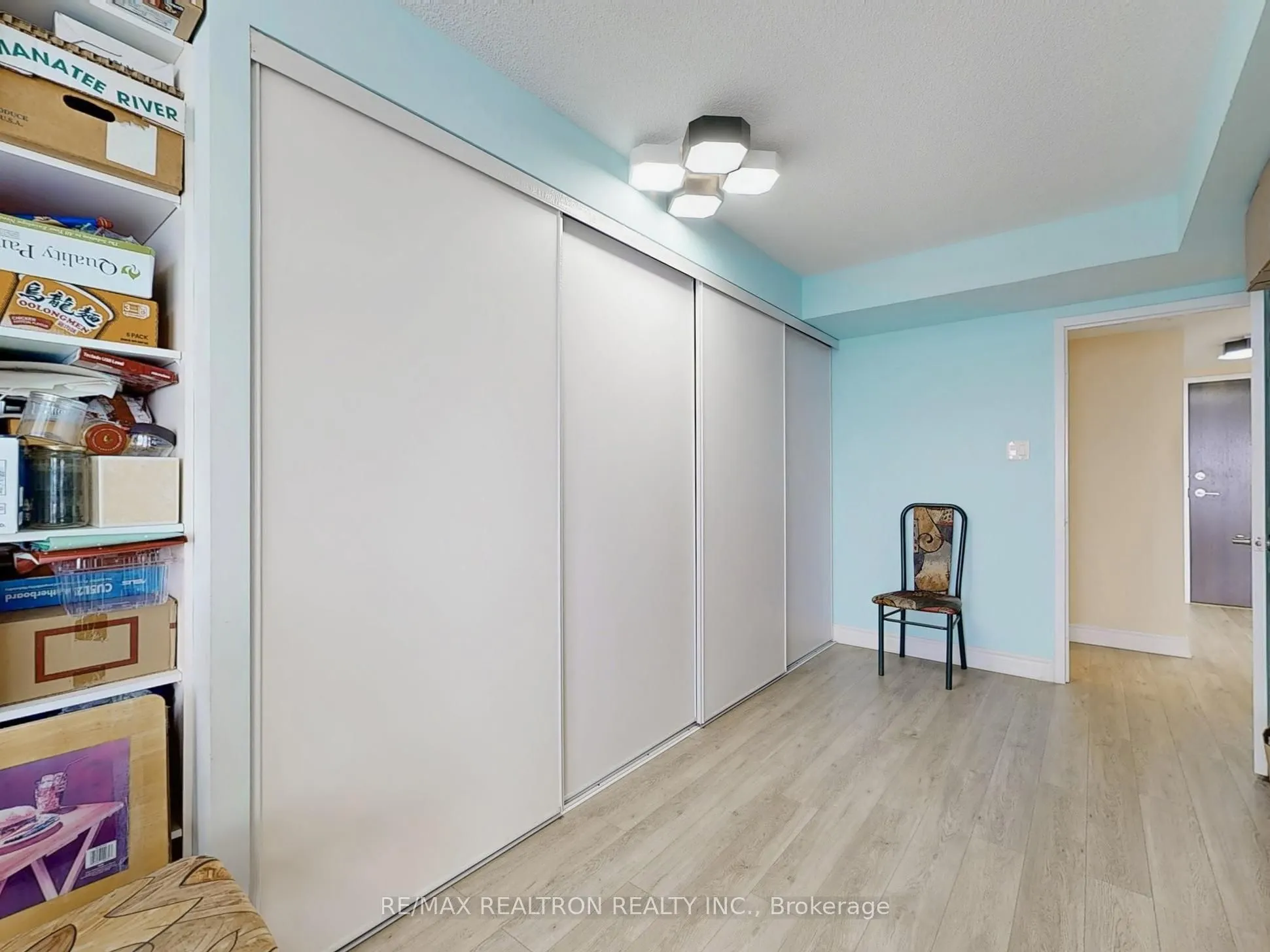 4725 Sheppard Avenue E, #1802