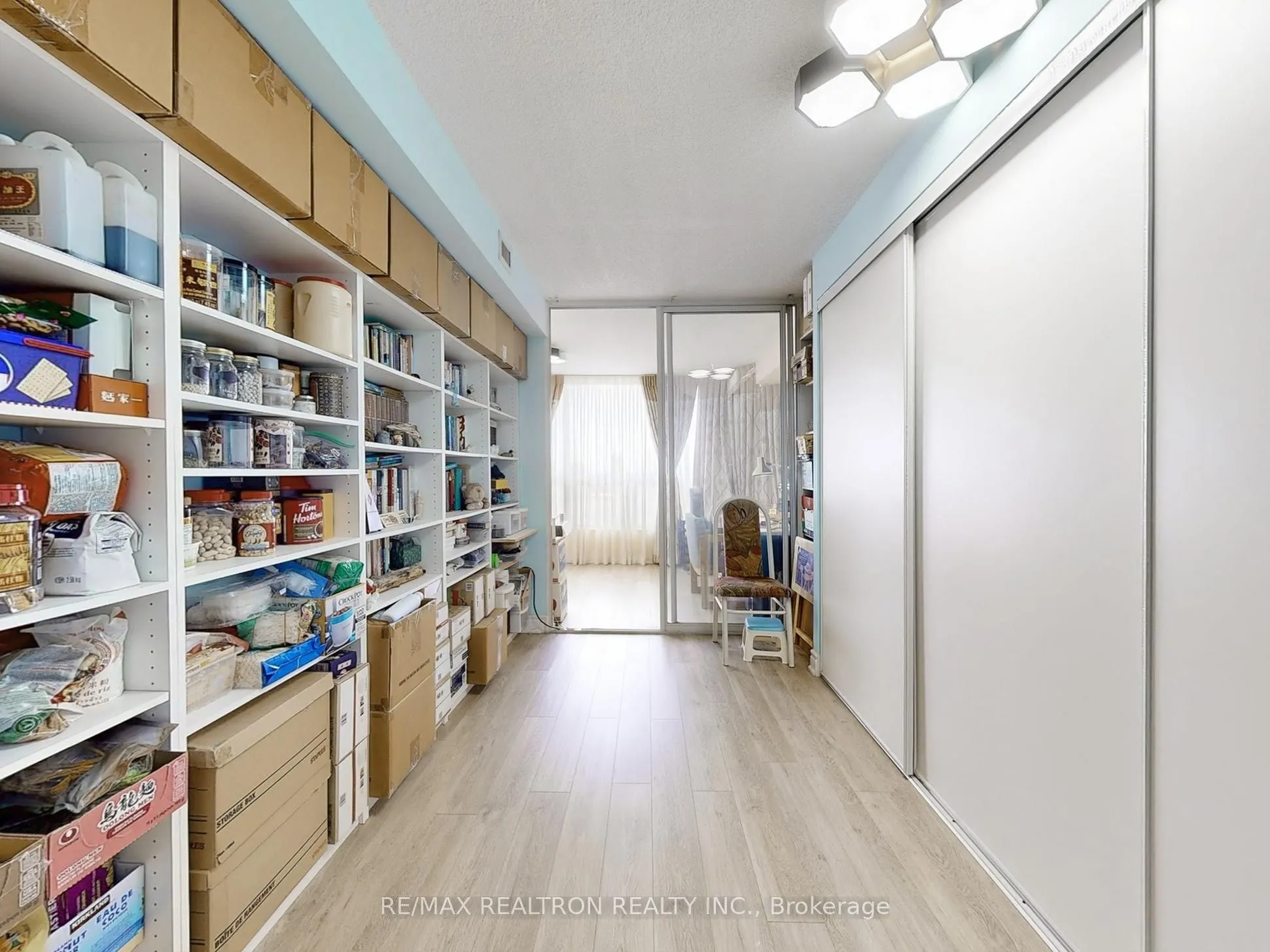 4725 Sheppard Avenue E, #1802