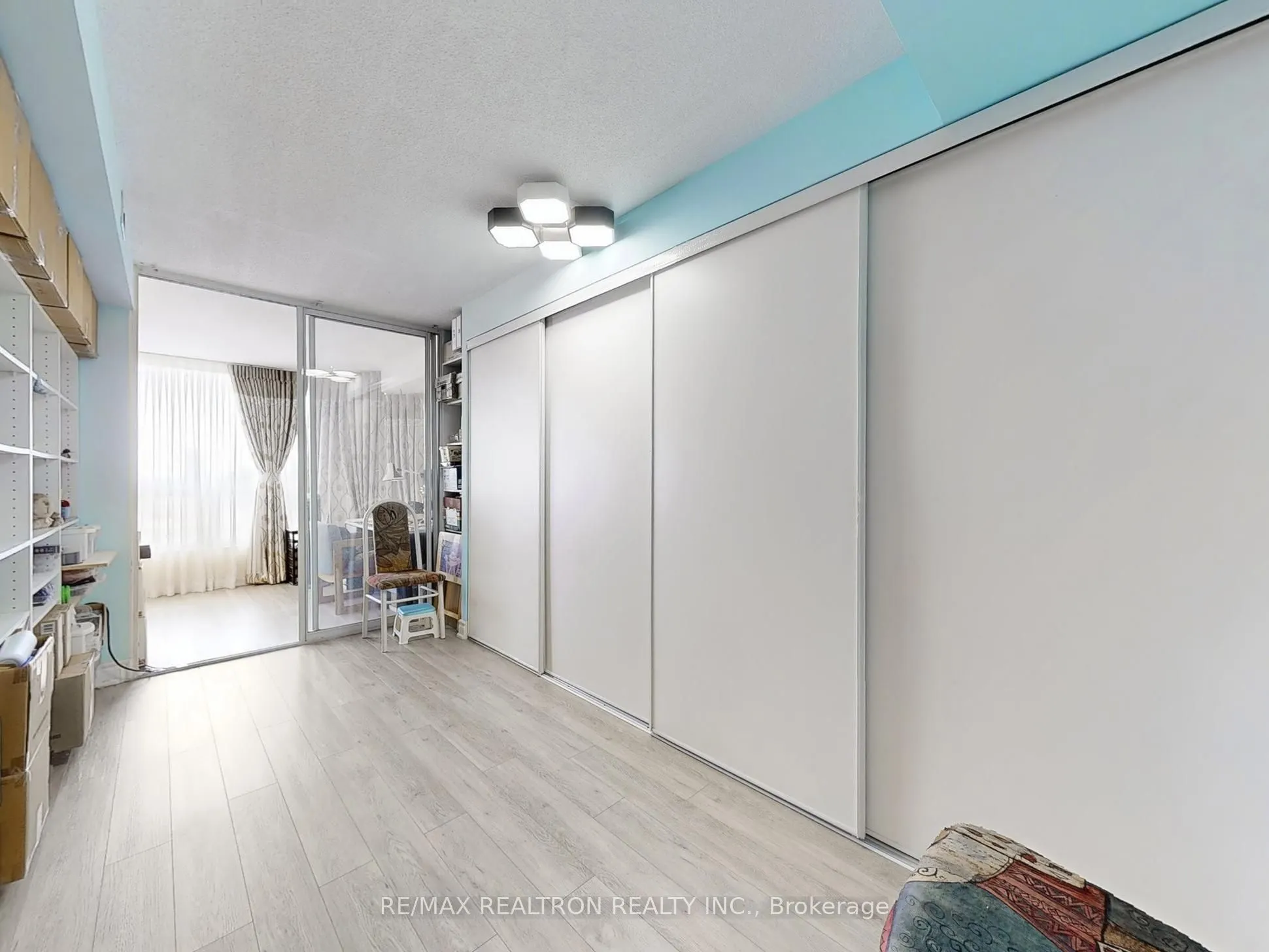 4725 Sheppard Avenue E, #1802