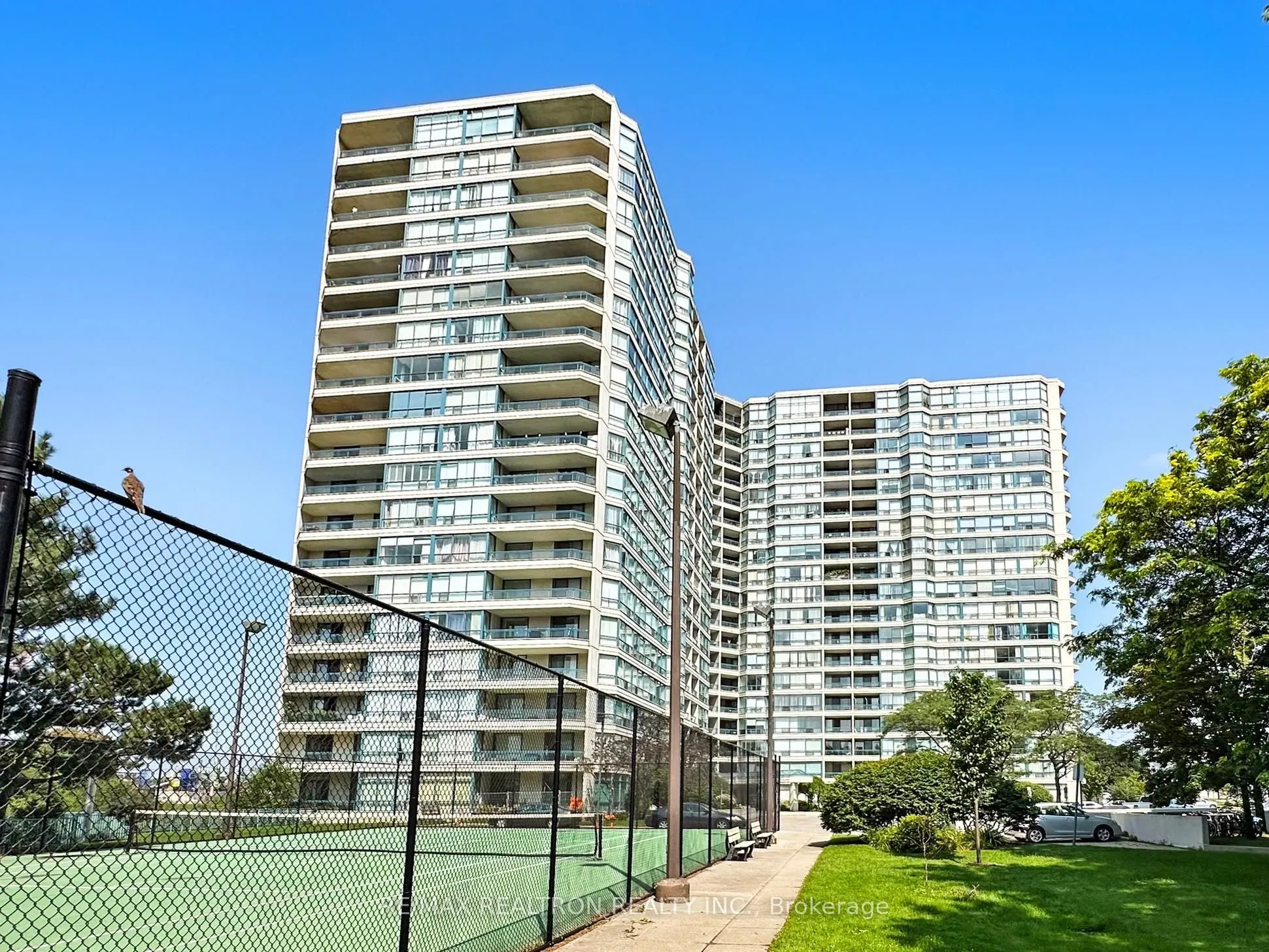 4725 Sheppard Avenue E, #1802