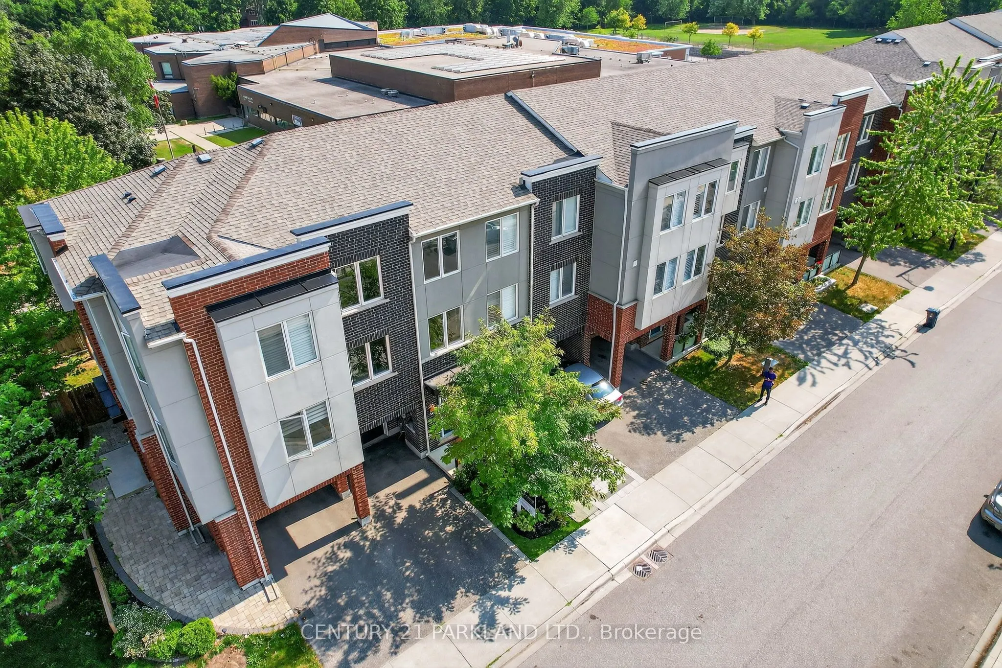 4 Heron Park Place