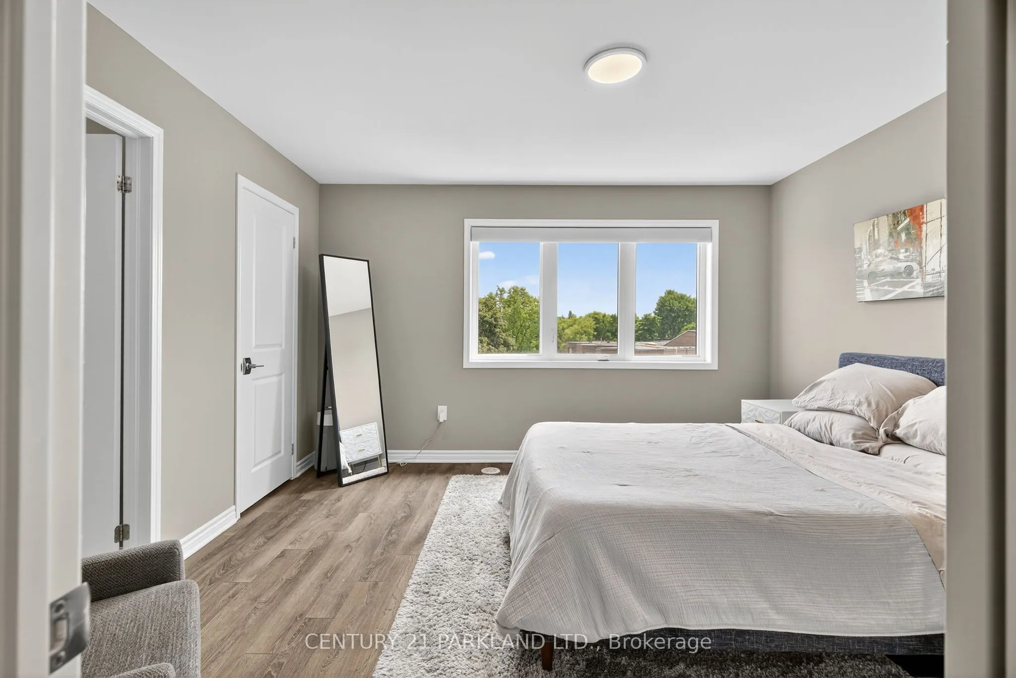 4 Heron Park Place
