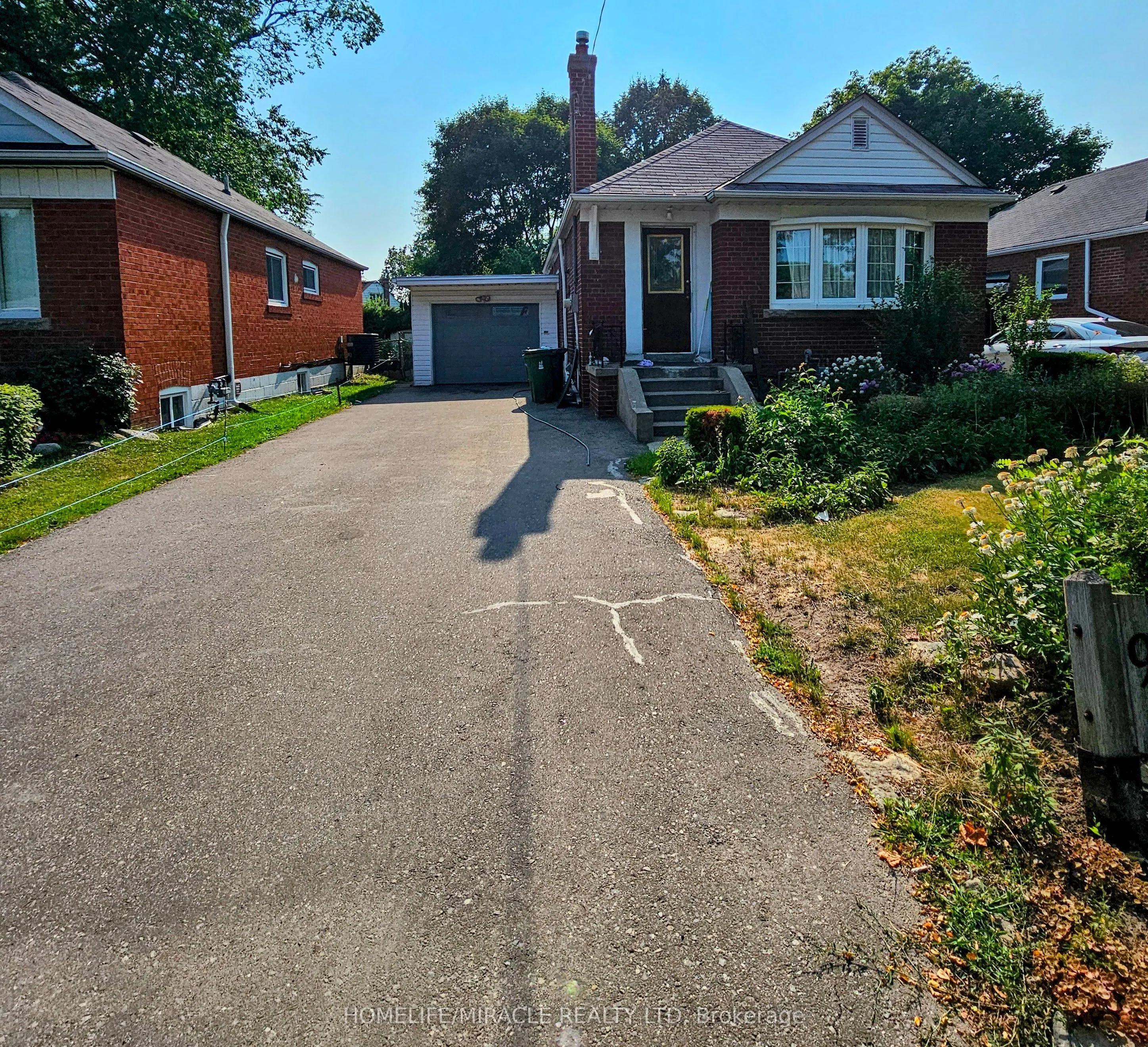 978 Pharmacy Avenue, #Bsmt