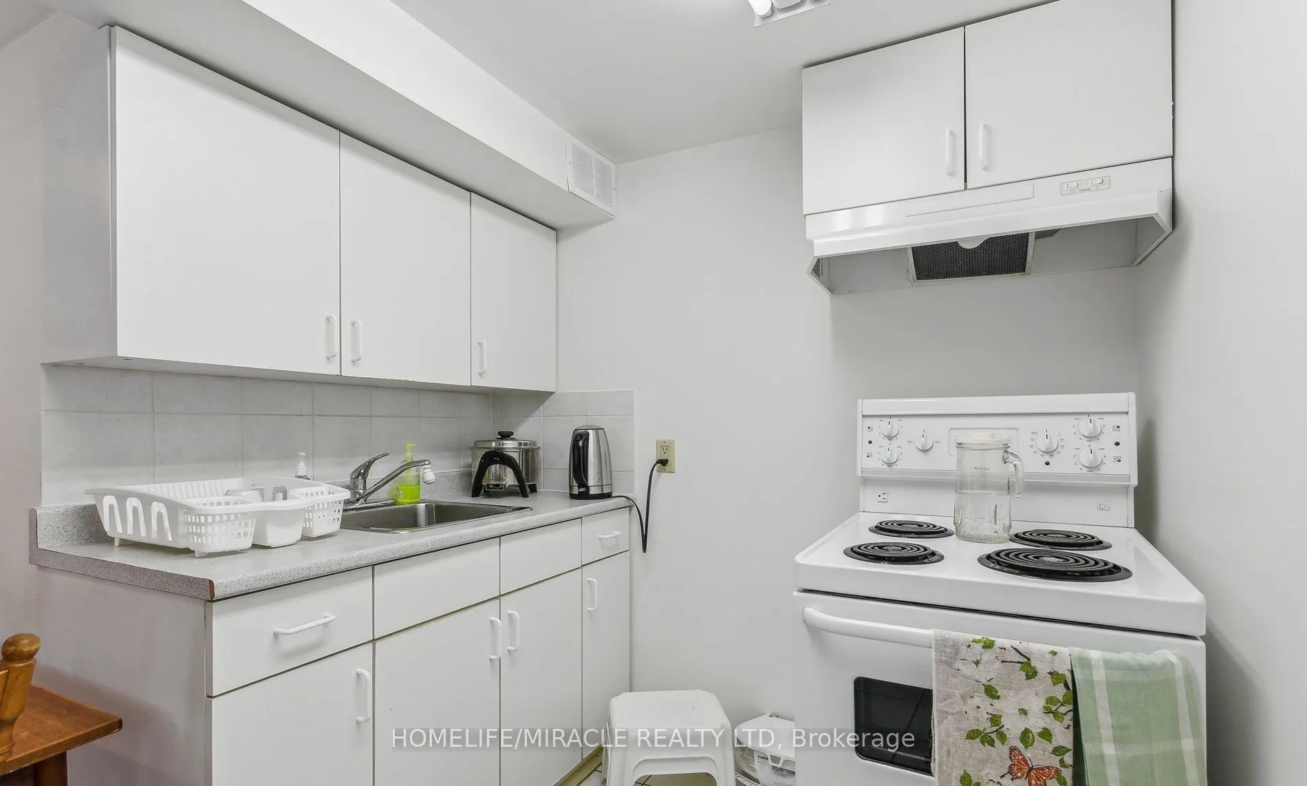 978 Pharmacy Avenue, #Bsmt