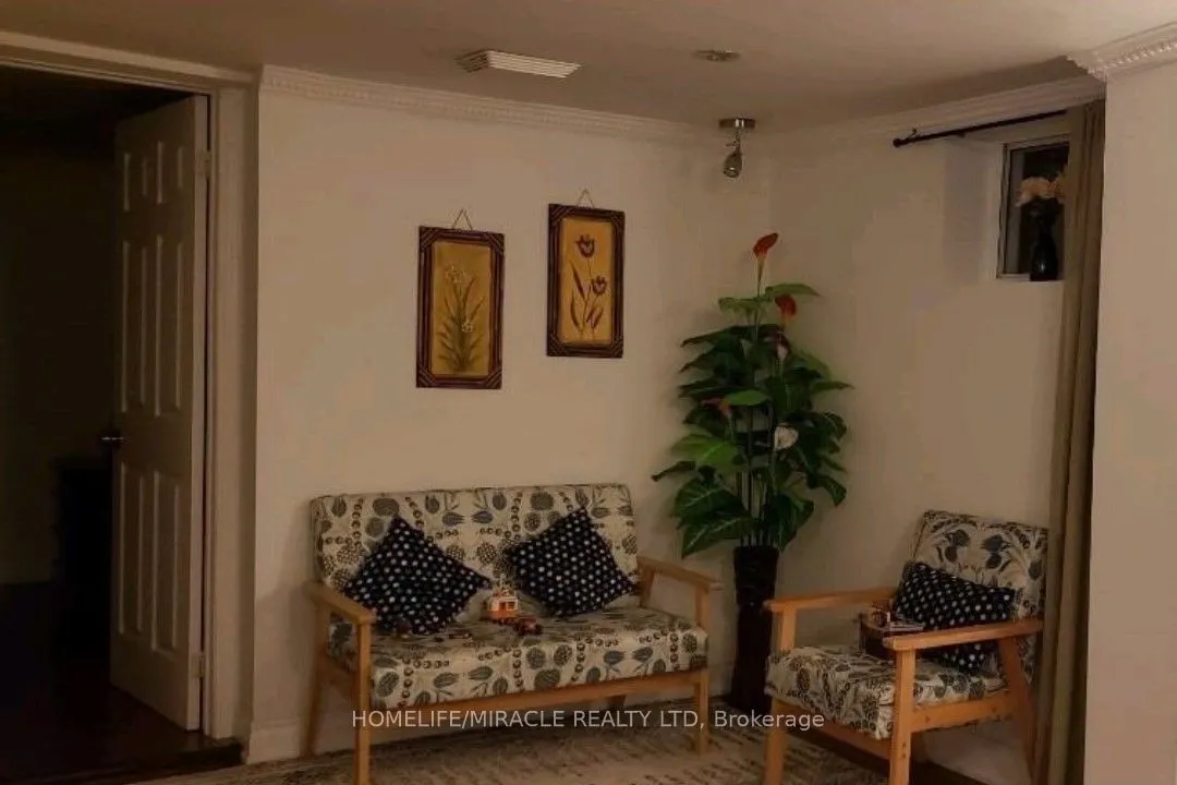 1382 Warden Avenue, #Basement