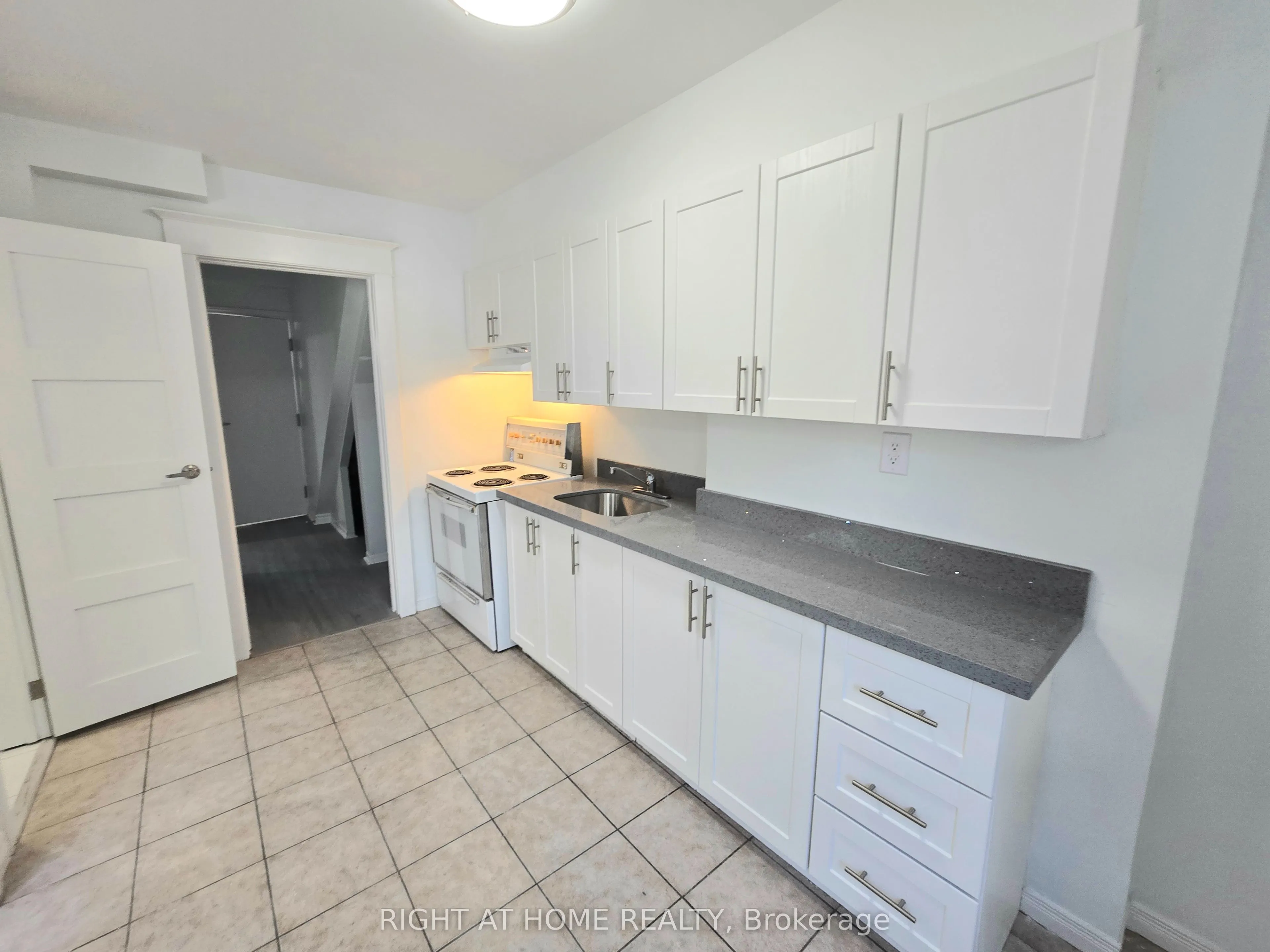 344 Glebeholme Boulevard, #Main