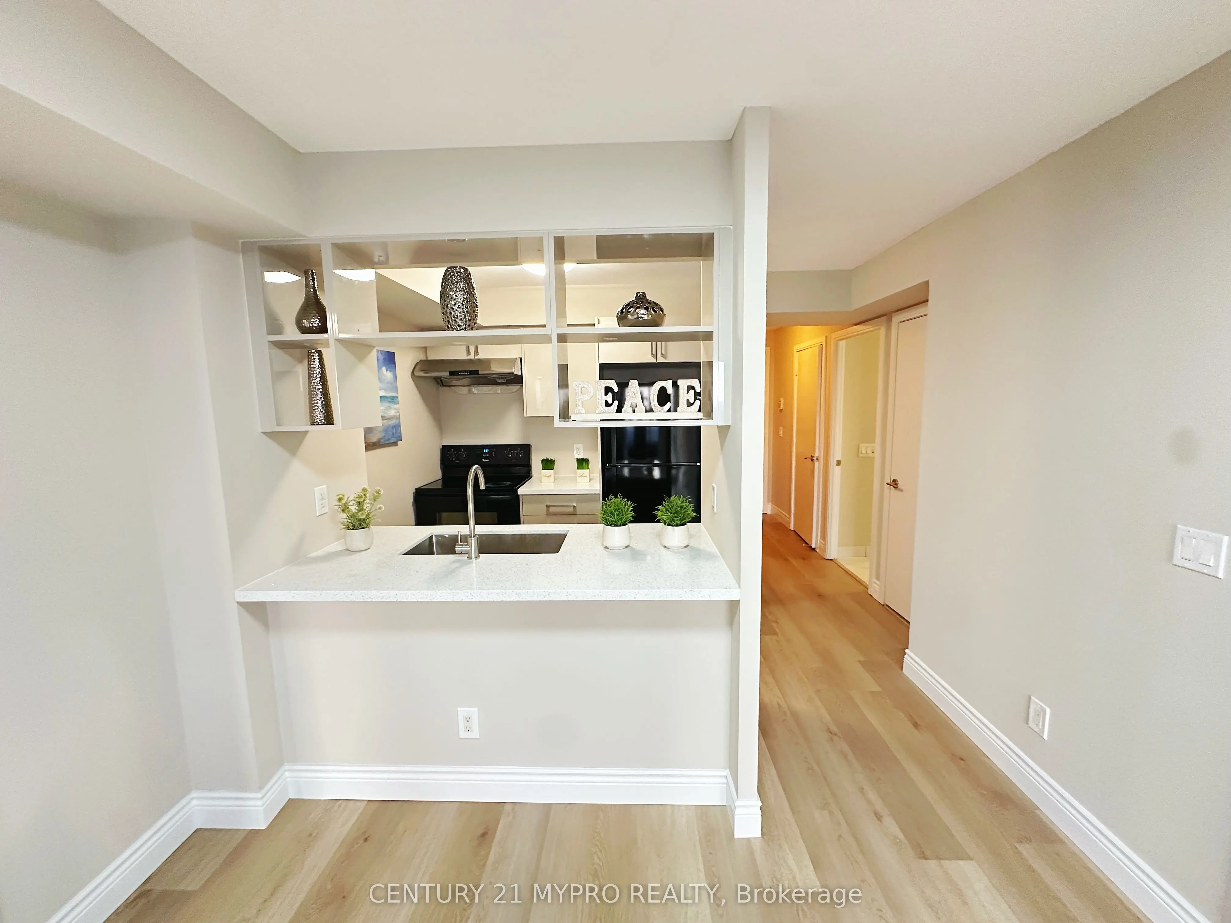 151 Village Green Square, #2506