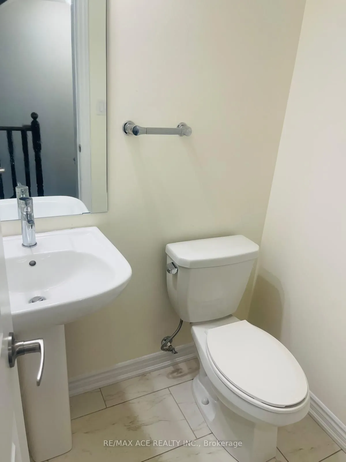 39 Lake Trail Way