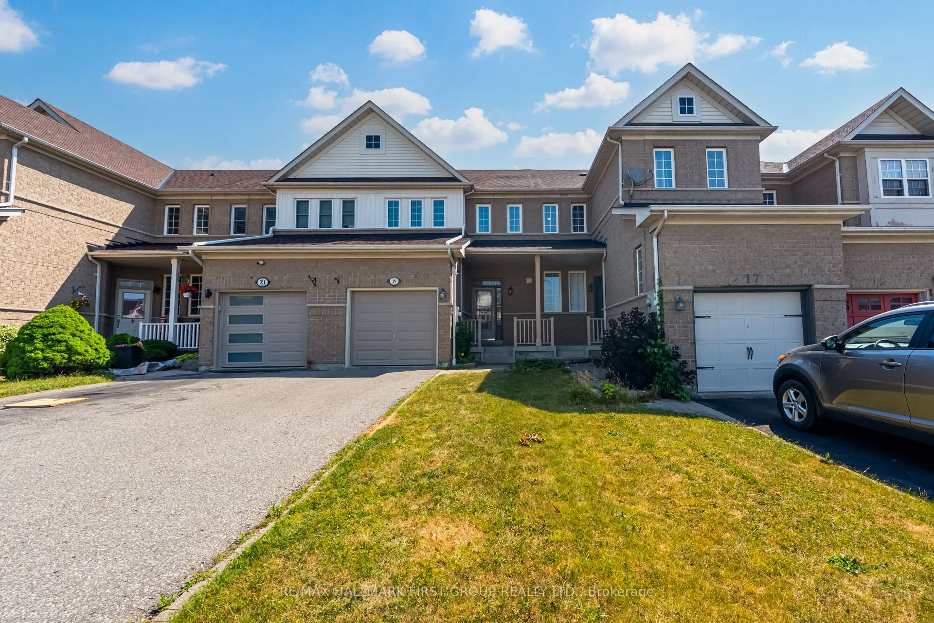 19 Inlet Bay Drive