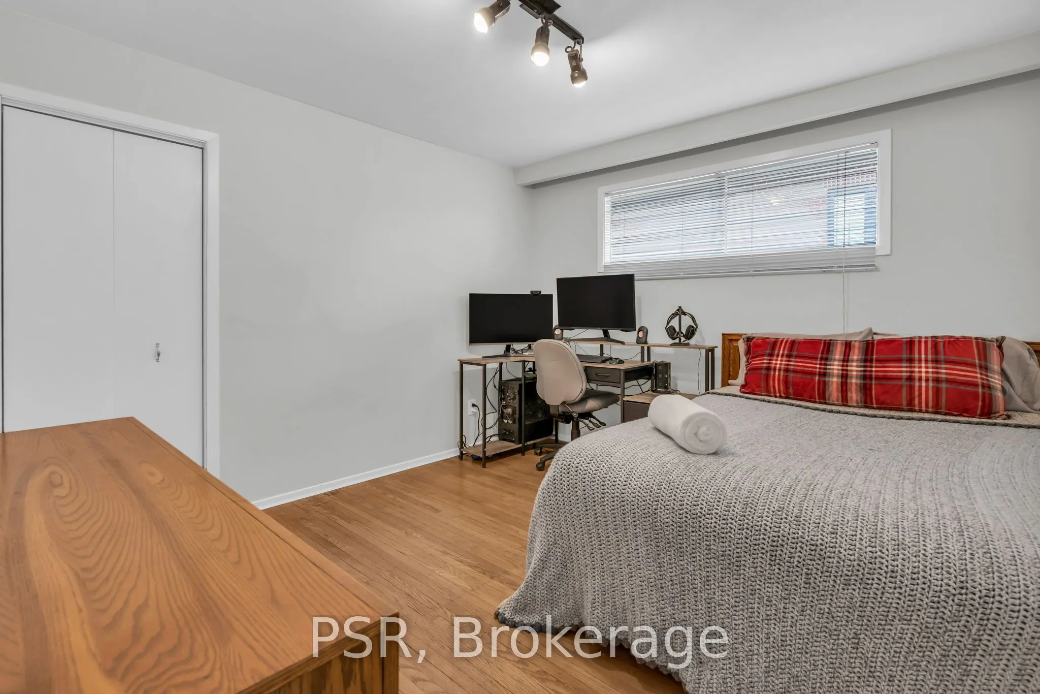 42 Scarboro Avenue
