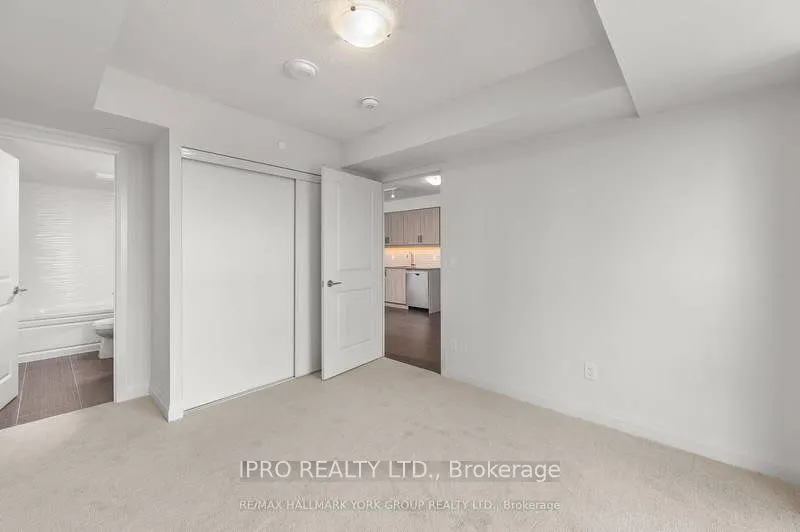 20 Meadowglen Place, #1003