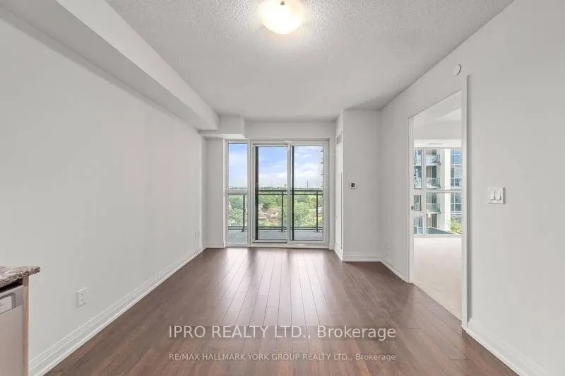 20 Meadowglen Place, #1003
