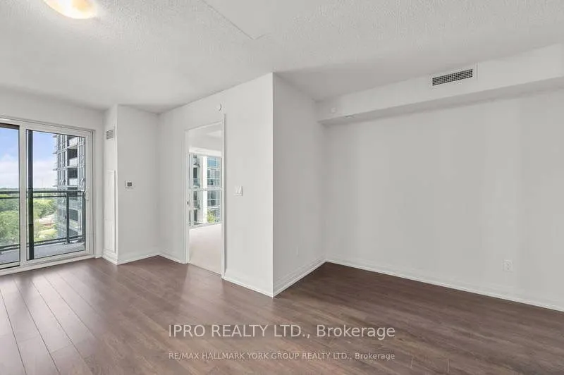 20 Meadowglen Place, #1003
